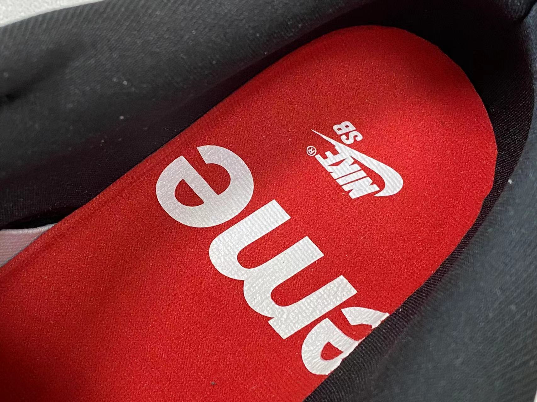  Supreme x SB Dunk Low Black Stars 联名 白金黑 低筒 复古板鞋 休闲鞋 男鞋 女鞋 DH3228-102