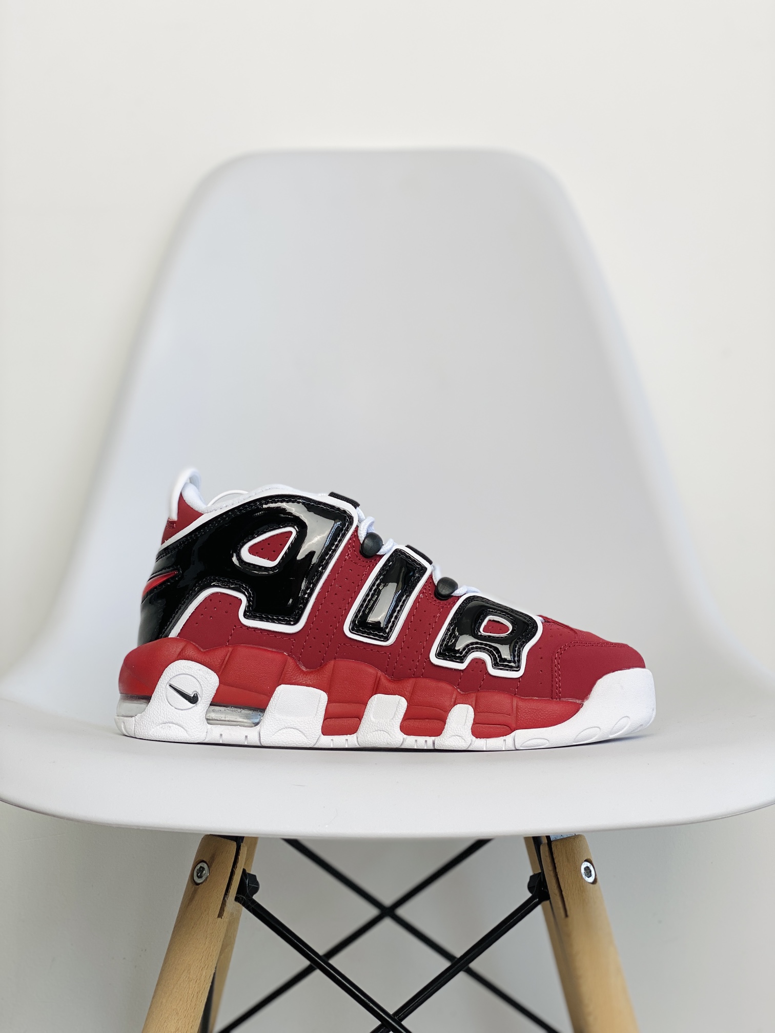 Air More Uptempo  黑紅  男鞋 女鞋 休闲鞋 板鞋 篮球鞋 921948-600