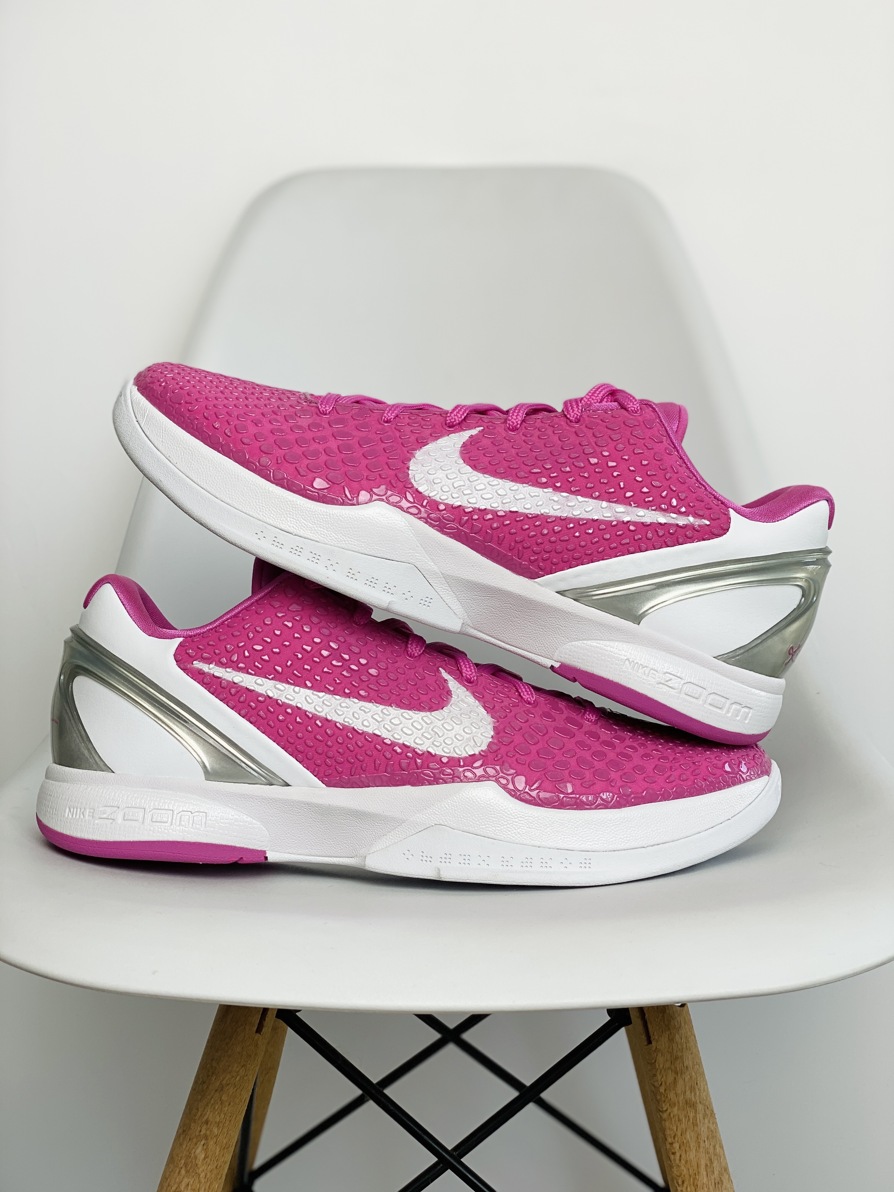 需预定 H12 Kobe6 Think Pink 乳腺癌  球鞋 籃球鞋 實戰鞋 前掌气垫 后掌EVA  真碳板 波鞋 男鞋   DM2825-001