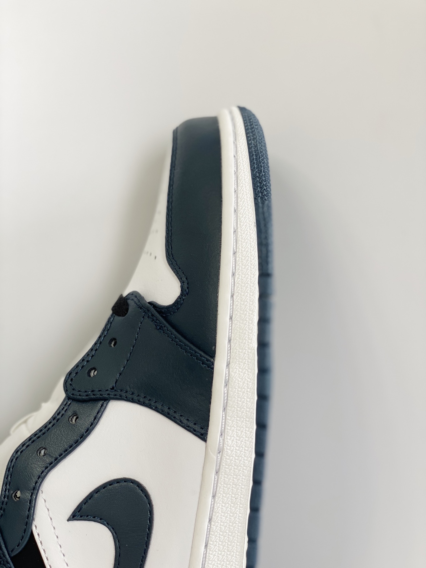 Air Jordan 1 Mid AJ1 Dark Teal 黑曜石 休闲鞋 女鞋 男鞋 情侣鞋 板鞋  554724-411