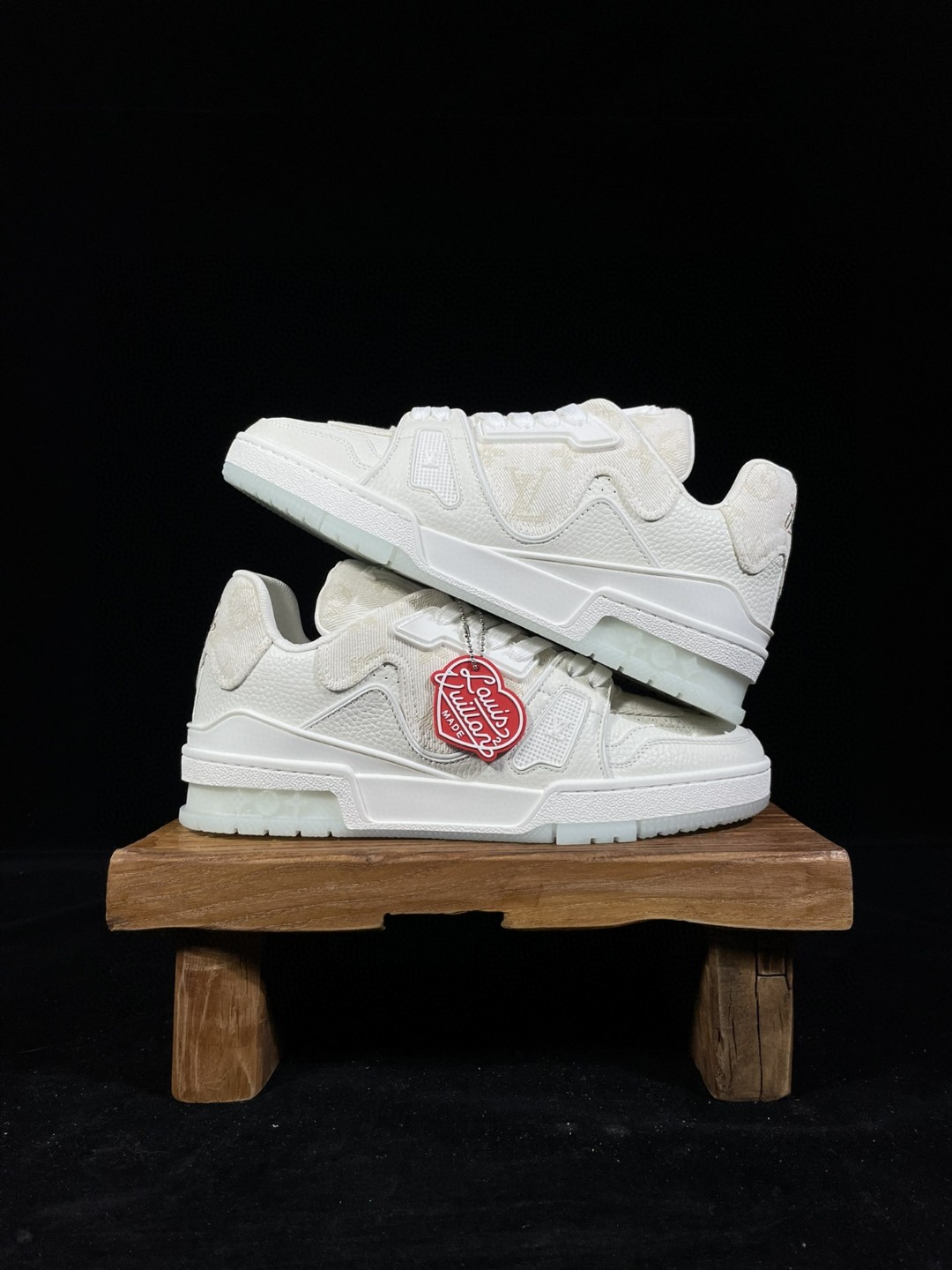 Louis Vuitton 路易威登 Trainer 白色 低筒 休闲鞋 板鞋 运动鞋 男鞋 女鞋 