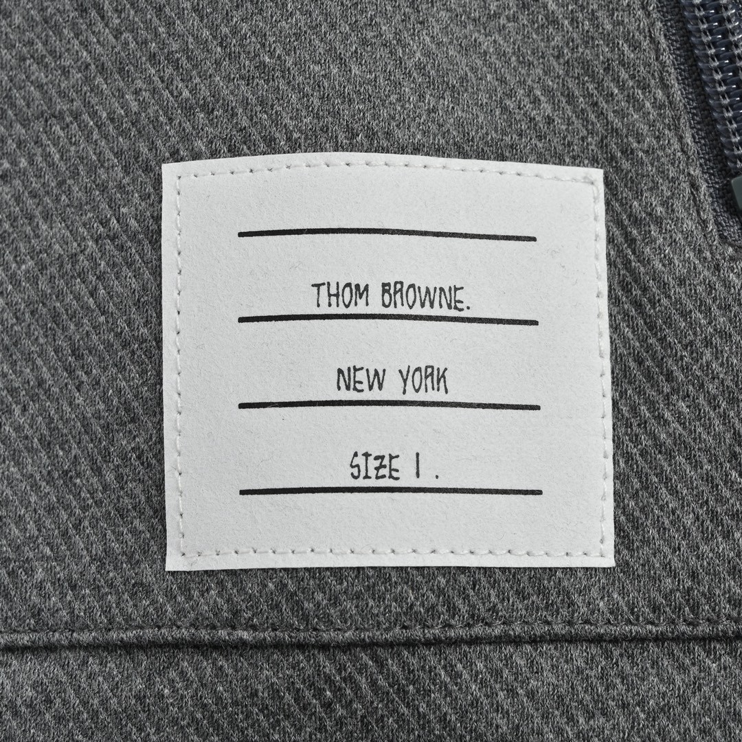 Thom Browne FW21 拉链前贴袋条纹运动夹克 灰色 外套 长袖 秋冬款 男女同款 