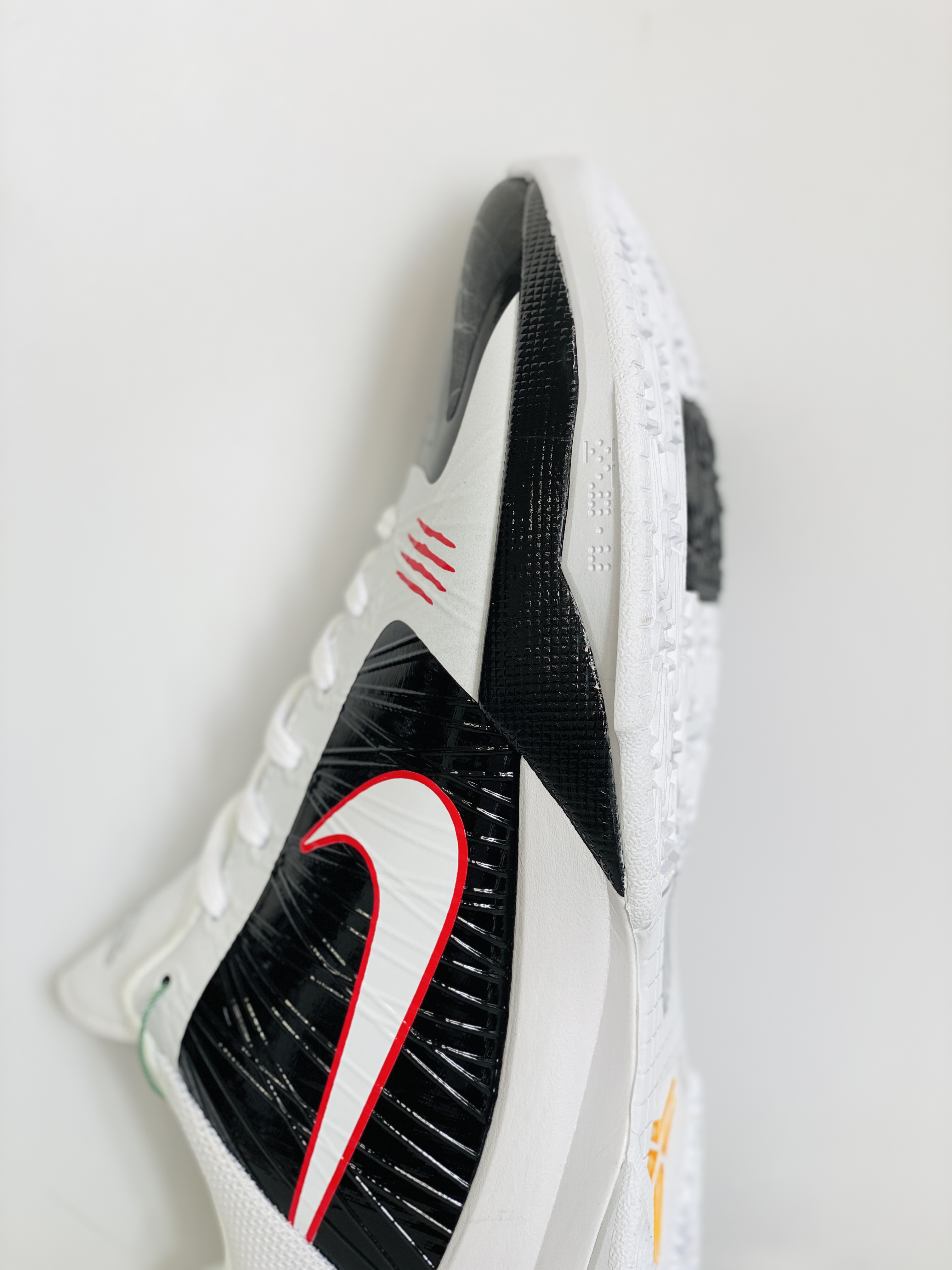 S2外貿 KOBE5 Bruce Lee Alt 黑白 李小龙  低筒 前掌气垫 球鞋 籃球鞋 實戰鞋  真碳板 男鞋CD4991-101