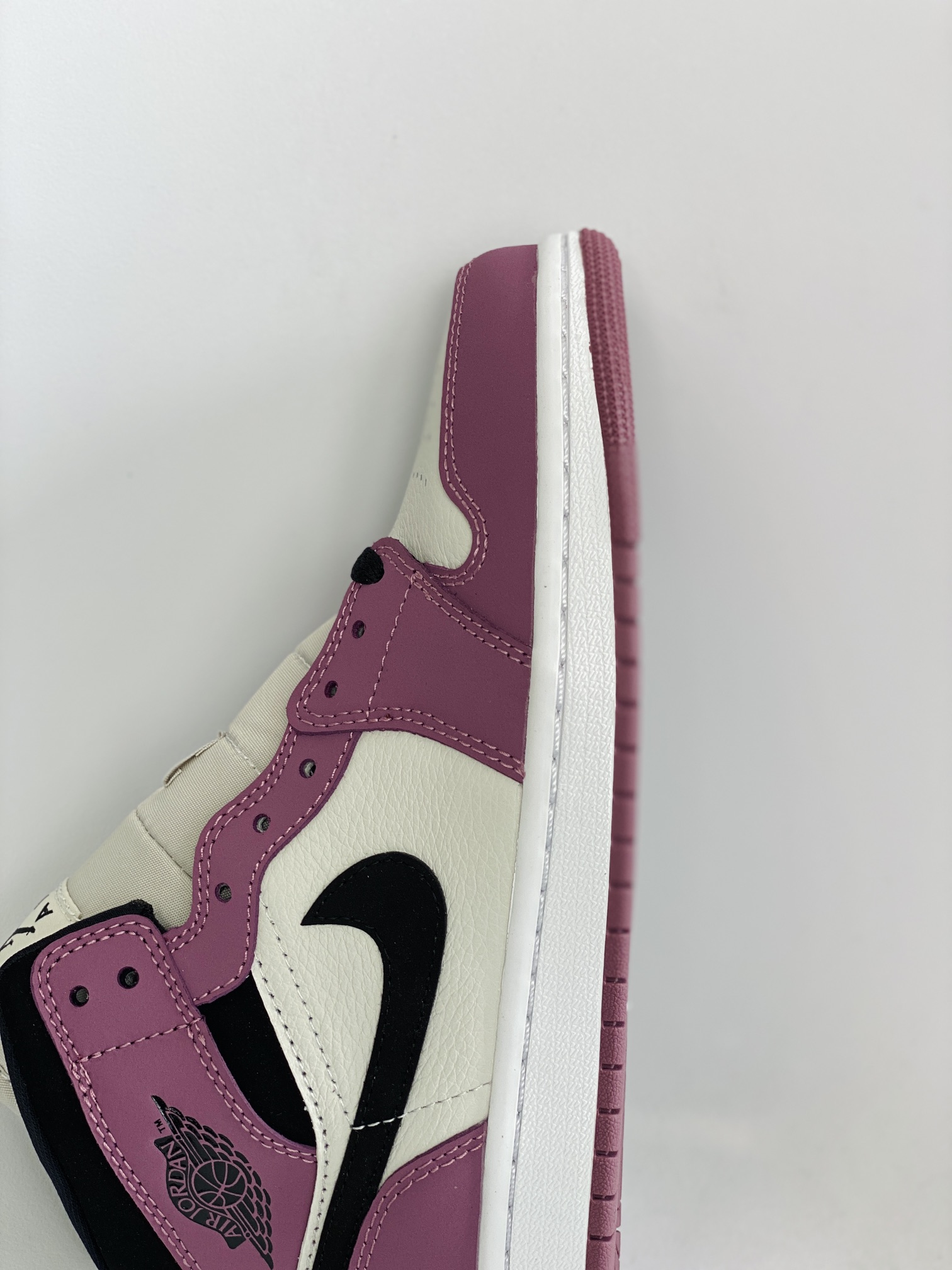 Air Jordan 1 Mid AJ1 SE Berry 漿果粉 休闲鞋 女鞋  板鞋 情侣鞋 BQ6472-105
