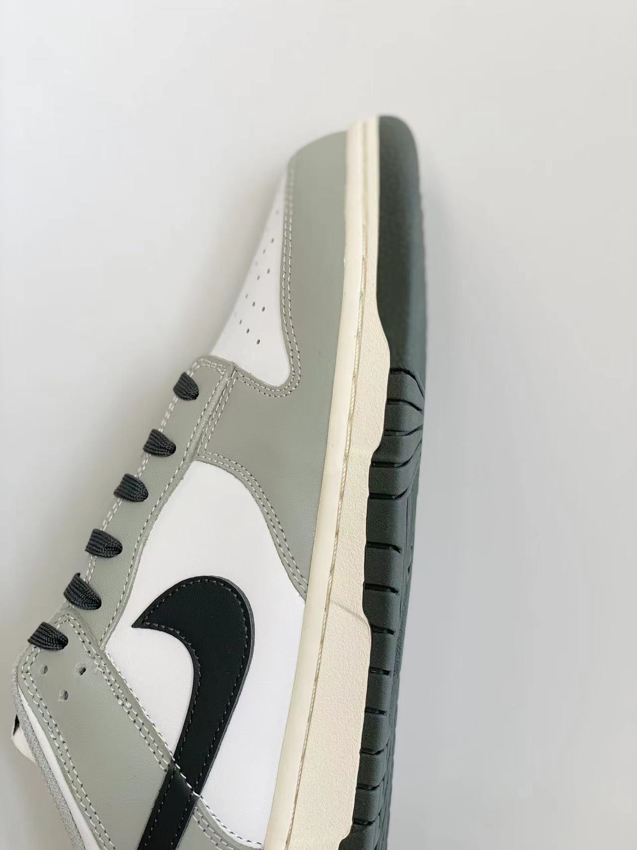 dunk Low Light Smoke Grey 白灰黑 低筒 复古板鞋 休闲鞋 男鞋 女鞋  DD1503-117