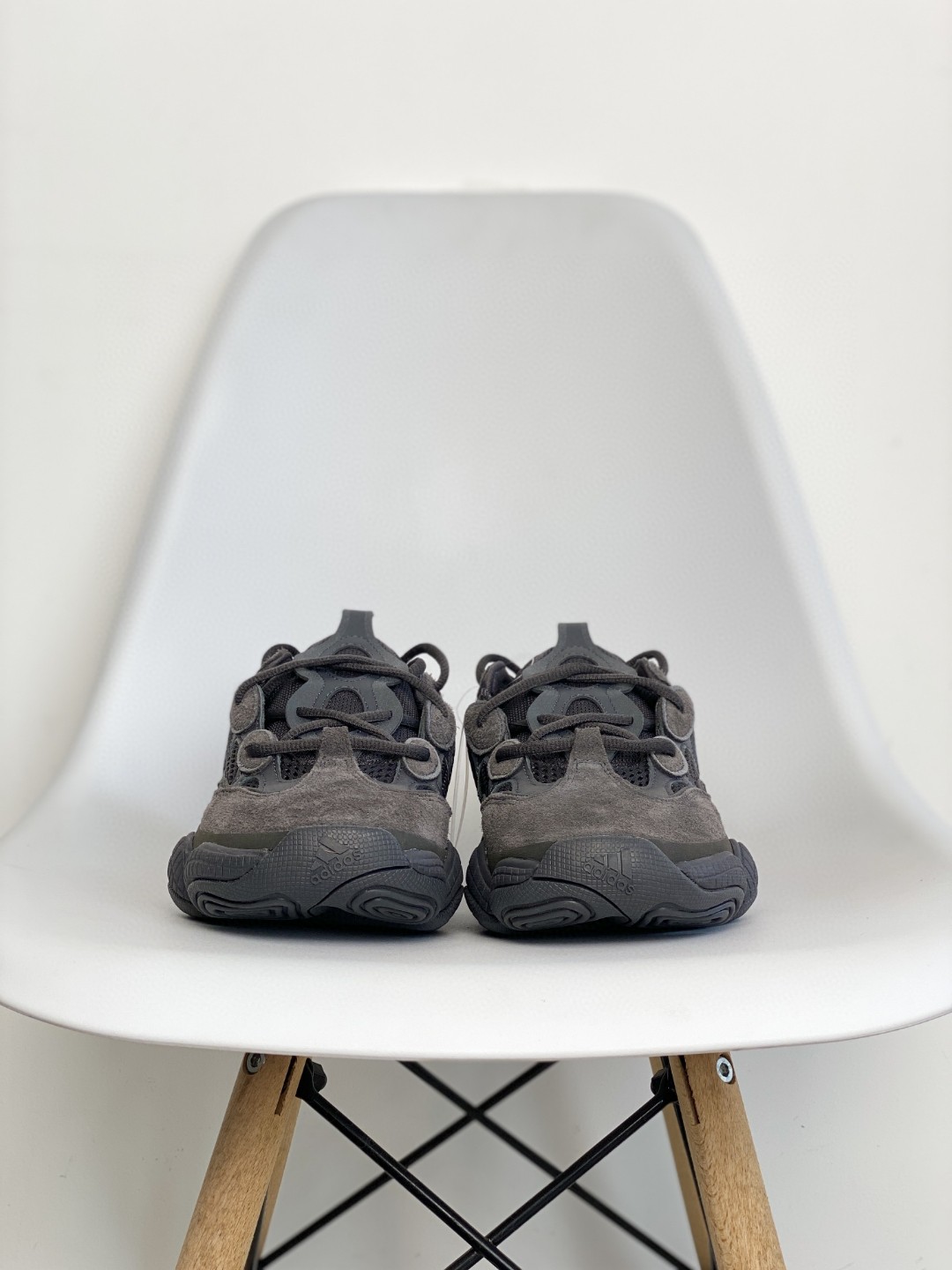 adidas originals Yeezy 500 Utility Black 黑魂 黑武士 低筒 休闲鞋 运动鞋 老爹鞋 男鞋 女鞋 F36640