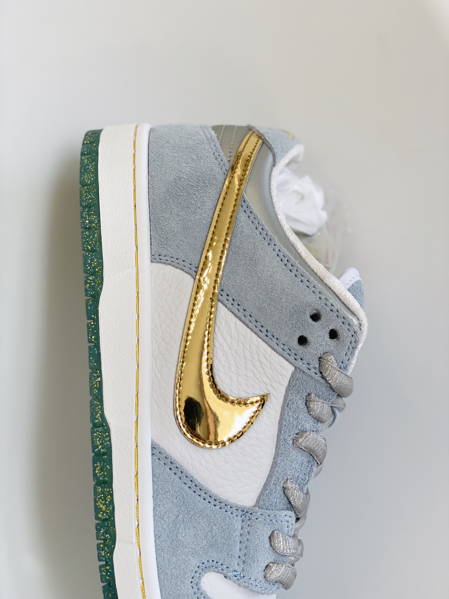 Sean Cliver dunk Low Holiday Special 蓝色情人节 冰雪奇缘 低筒 复古板鞋 休闲鞋 男鞋 女鞋  DC9936-100