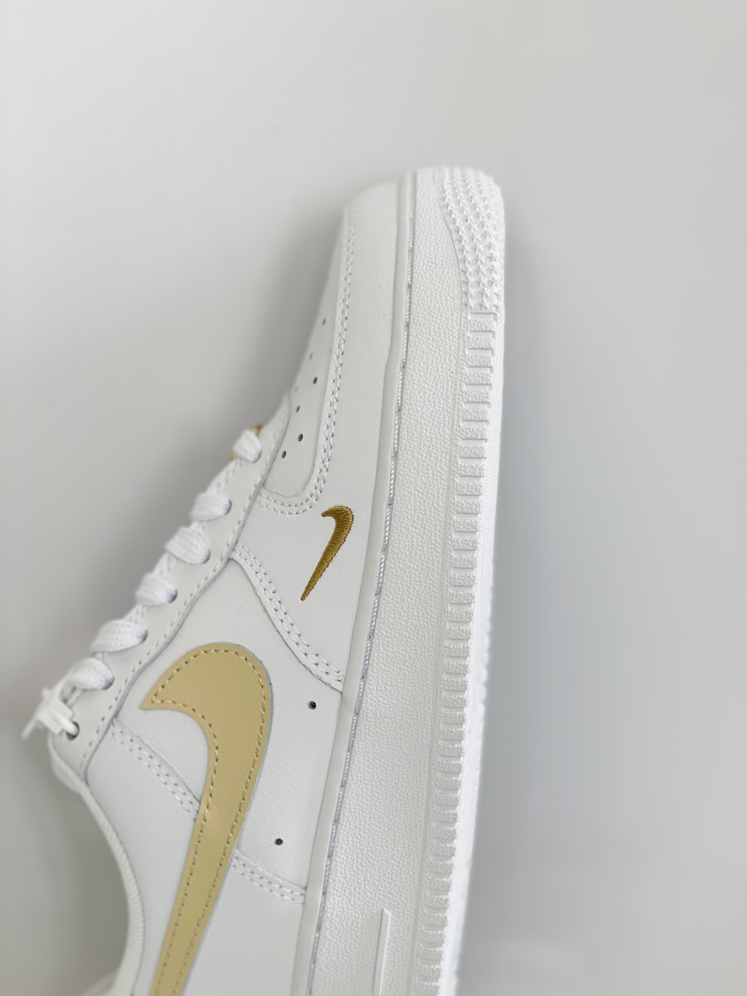 Air Force 1 Low 07 Essential 迷你勾 白金  低筒 休闲鞋 板鞋 男鞋 女鞋 CZ0270-105