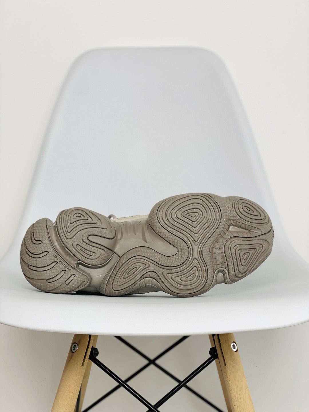 adidas originals Yeezy 500 Ash Grey 水洗灰 低筒 休闲鞋 运动鞋 老爹鞋 男鞋 女鞋 GX3607