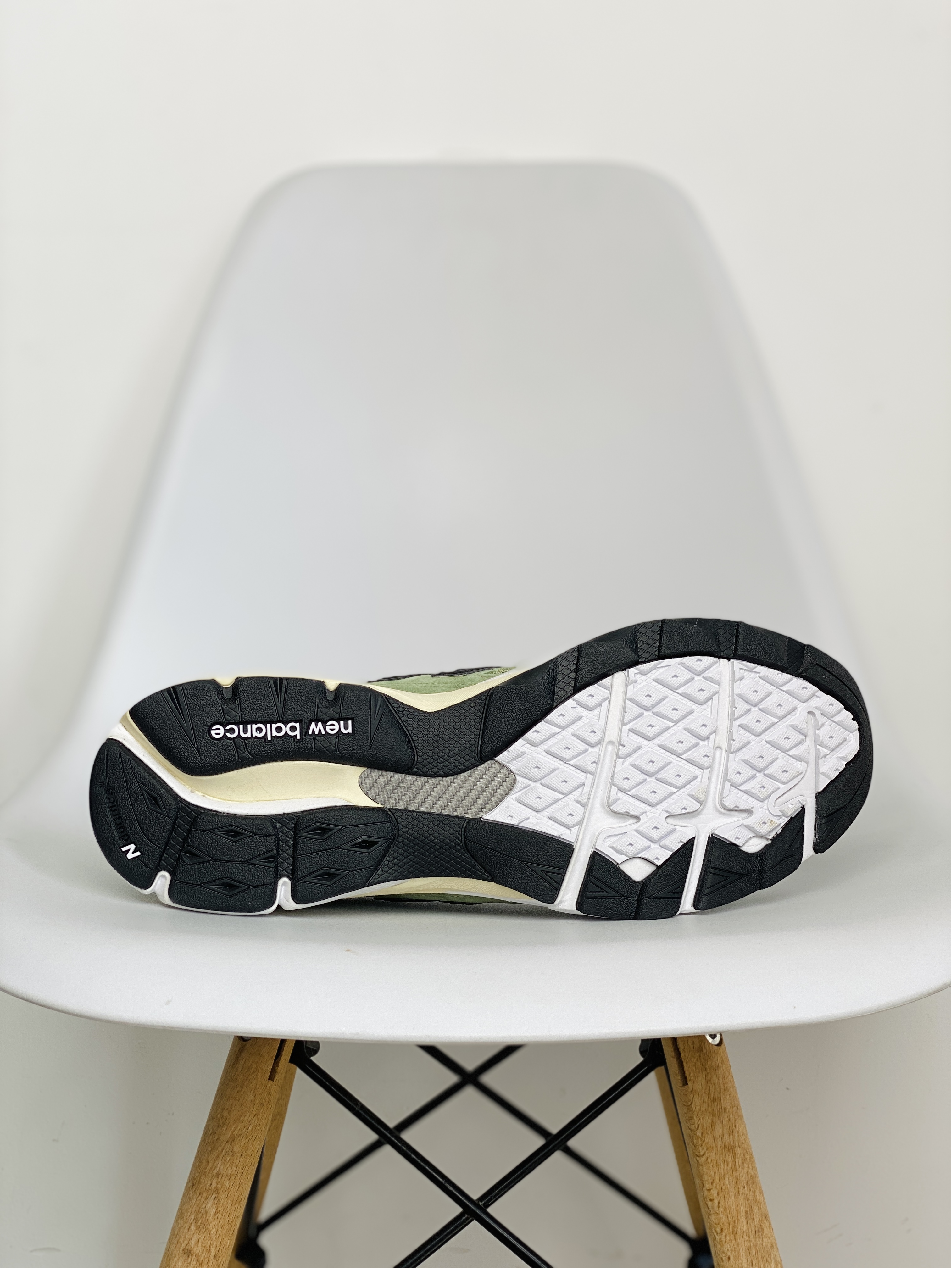 新款 JJJJOUND New Balance 990 V3 草綠色 低筒 复古跑鞋 休闲鞋 板鞋 运动鞋 男鞋 女鞋 M990JD3