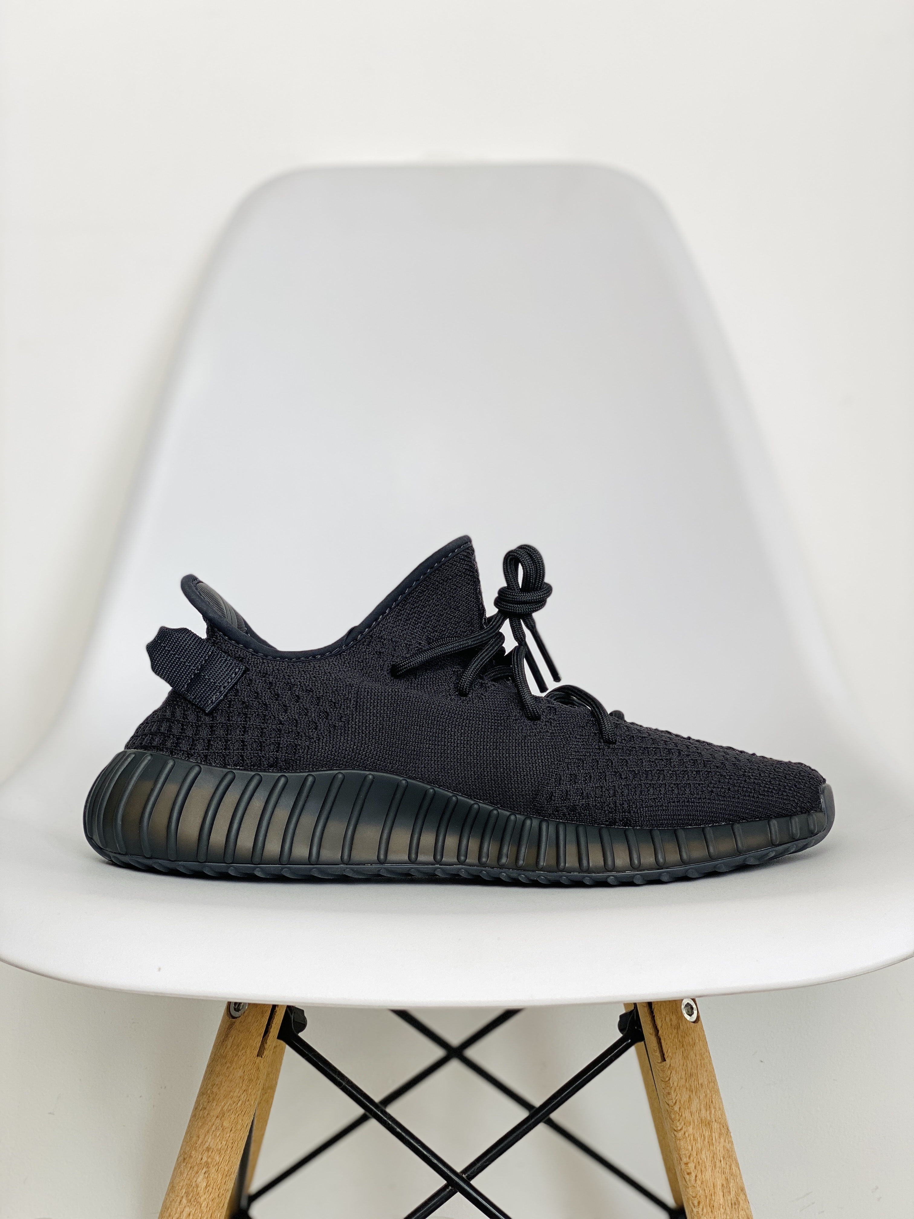 adidas originals Yeezy Boost 350 V2 Onyx 黑色 瑪瑙 低筒 休闲鞋 运动鞋 男鞋 女鞋 HQ4540