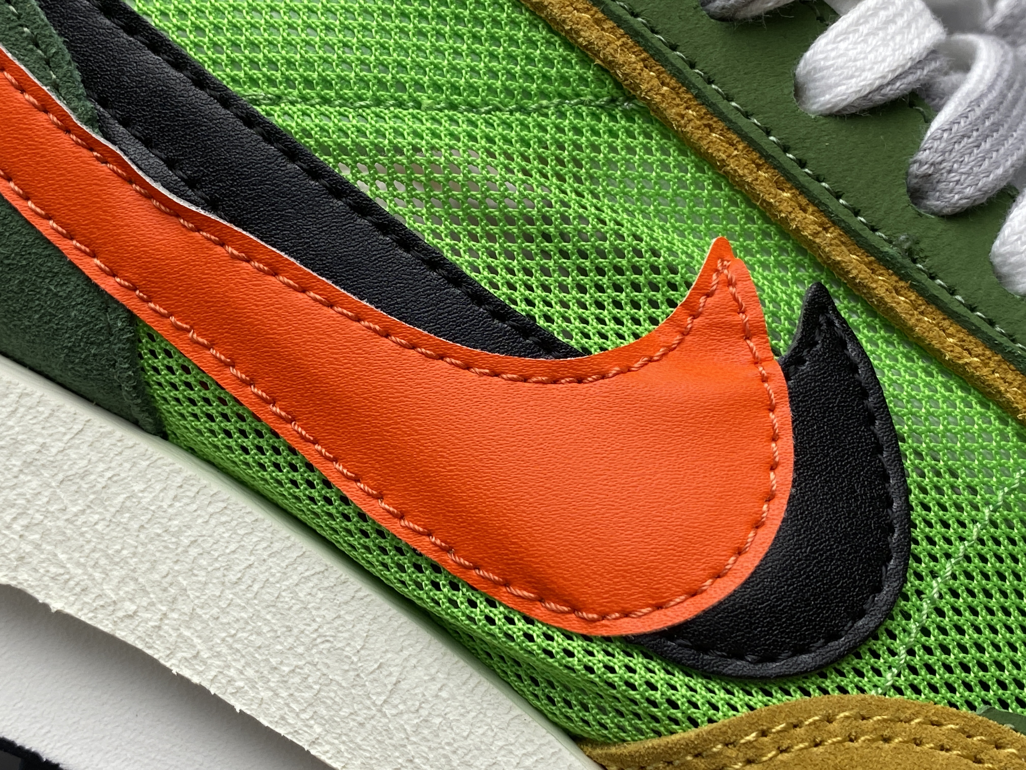 Sacai  LVD Waffle 黃綠 低筒 双勾 华夫 复古时鞋 休闲鞋 透气网面 运动鞋 男鞋厚底 女鞋增高BV0073-300