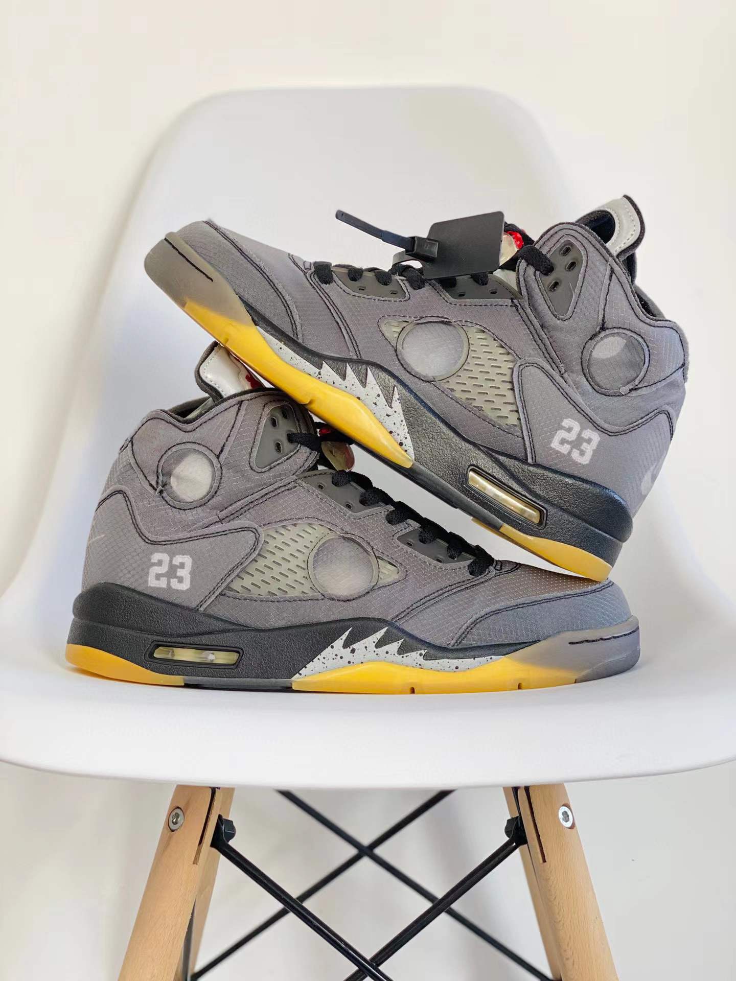 Air Jordan 5-Sun