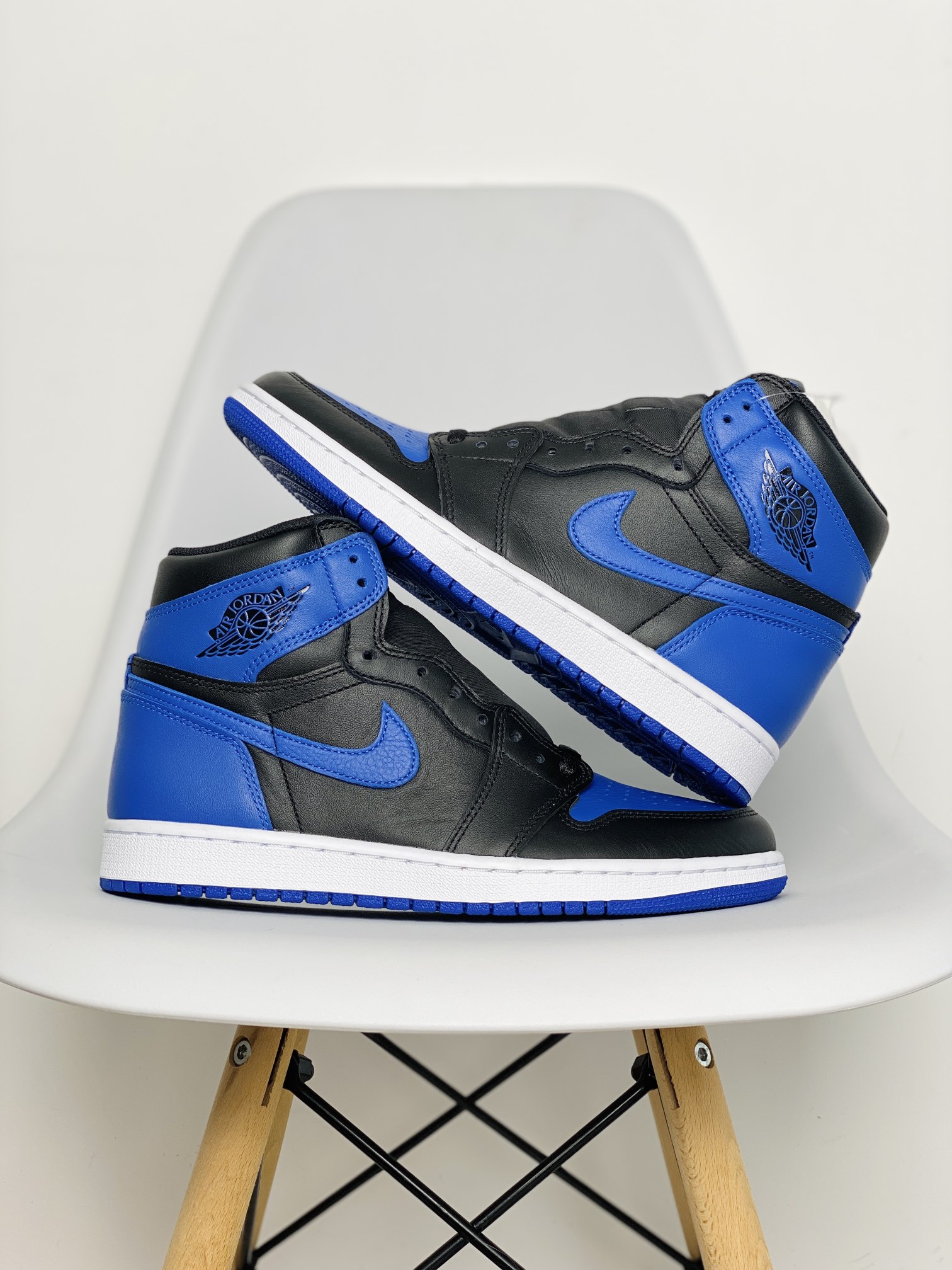 Air Jordan 1 AJ1 Retro Black Royal Blue 皇家蓝 高筒 休闲鞋 男鞋 板鞋  555088-085