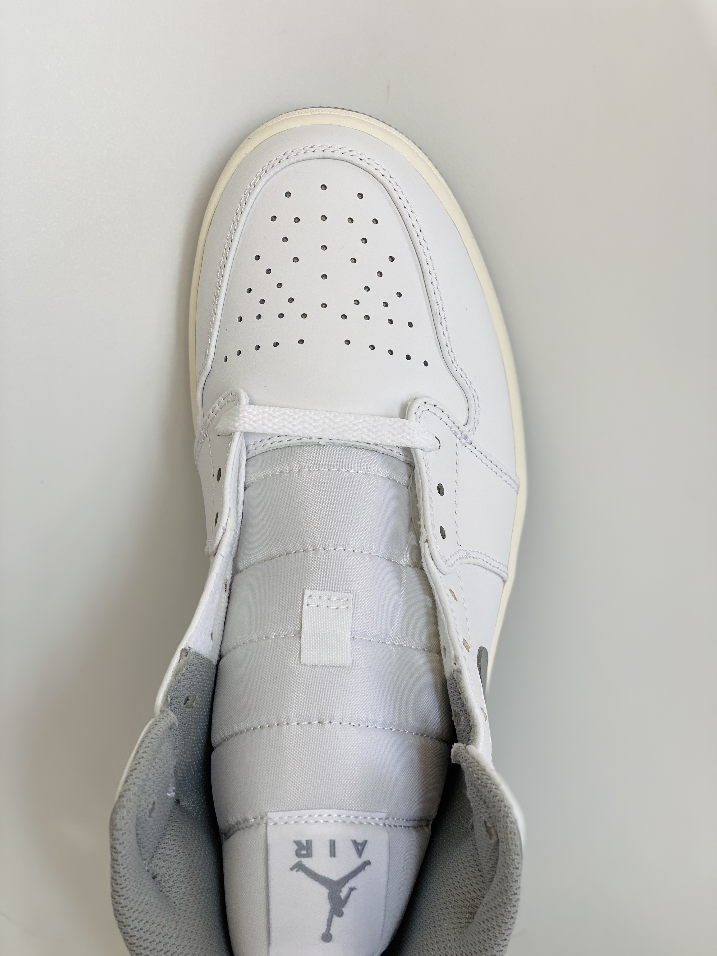 Air Jordan 1 Mid AJ1 Vintage Grey 白灰 篮球鞋 运动鞋 休闲鞋 男鞋 554724-135