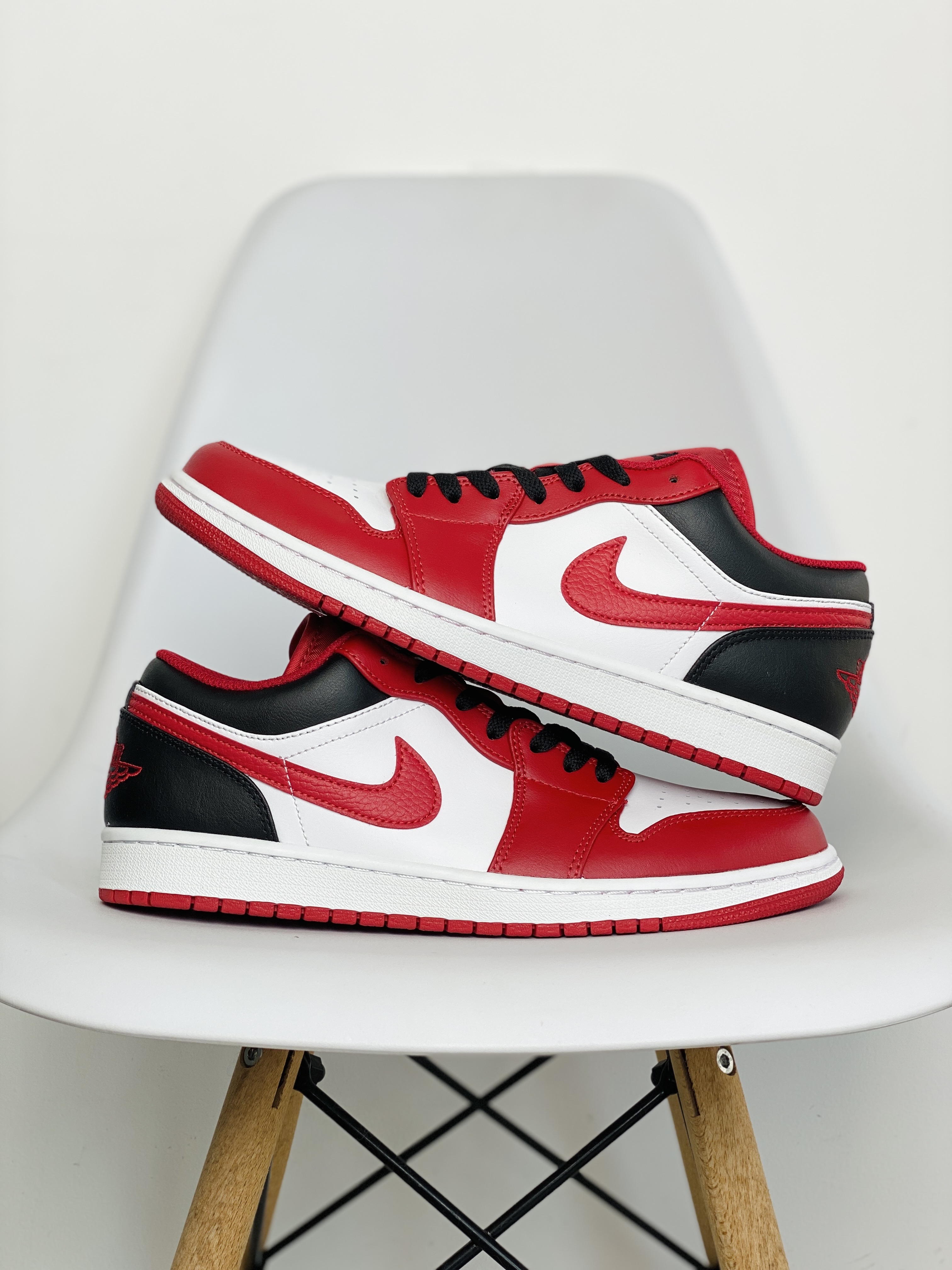 Air Jordan 1 Low AJ1 Gym Red and Black  紅白黑 低筒  休閒鞋 板鞋 男鞋 女鞋 553558-163