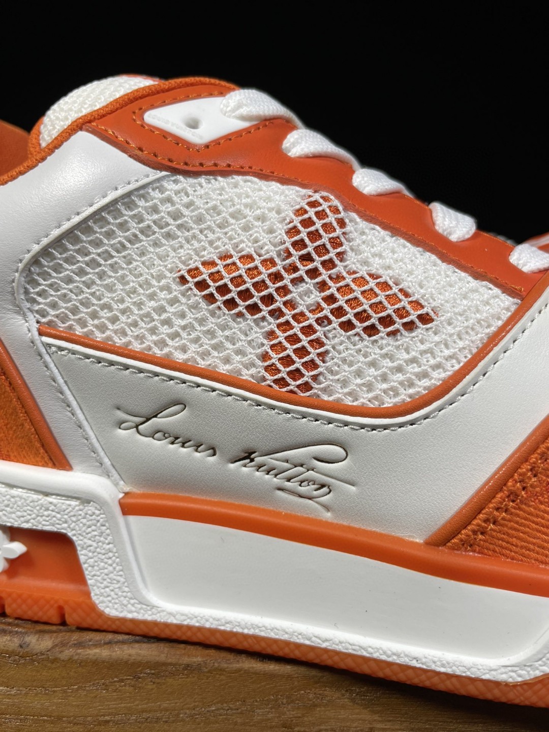 Louis Vuitton 路易威登 Trainer 魔术贴 白橙 休闲鞋 板鞋 运动鞋 男鞋 女鞋 1A9ZBI