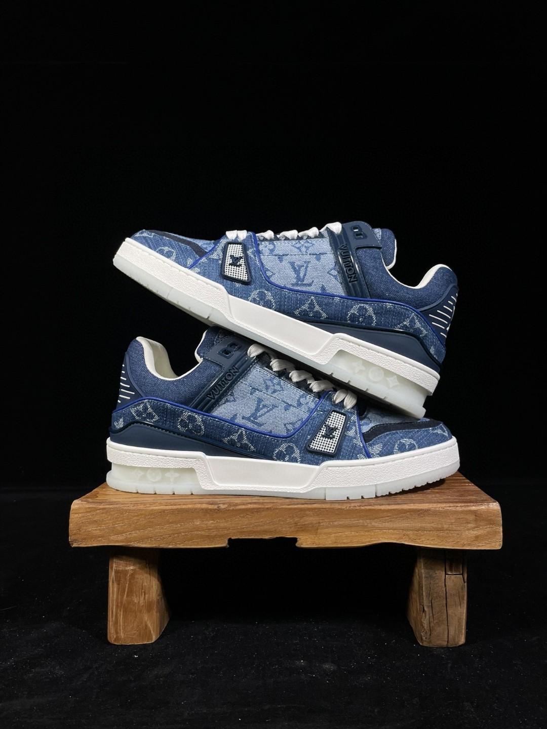 Louis Vuitton 路易威登 Trainer 蓝色 低筒 休闲鞋 板鞋 运动鞋 男鞋 女鞋 1A7S54