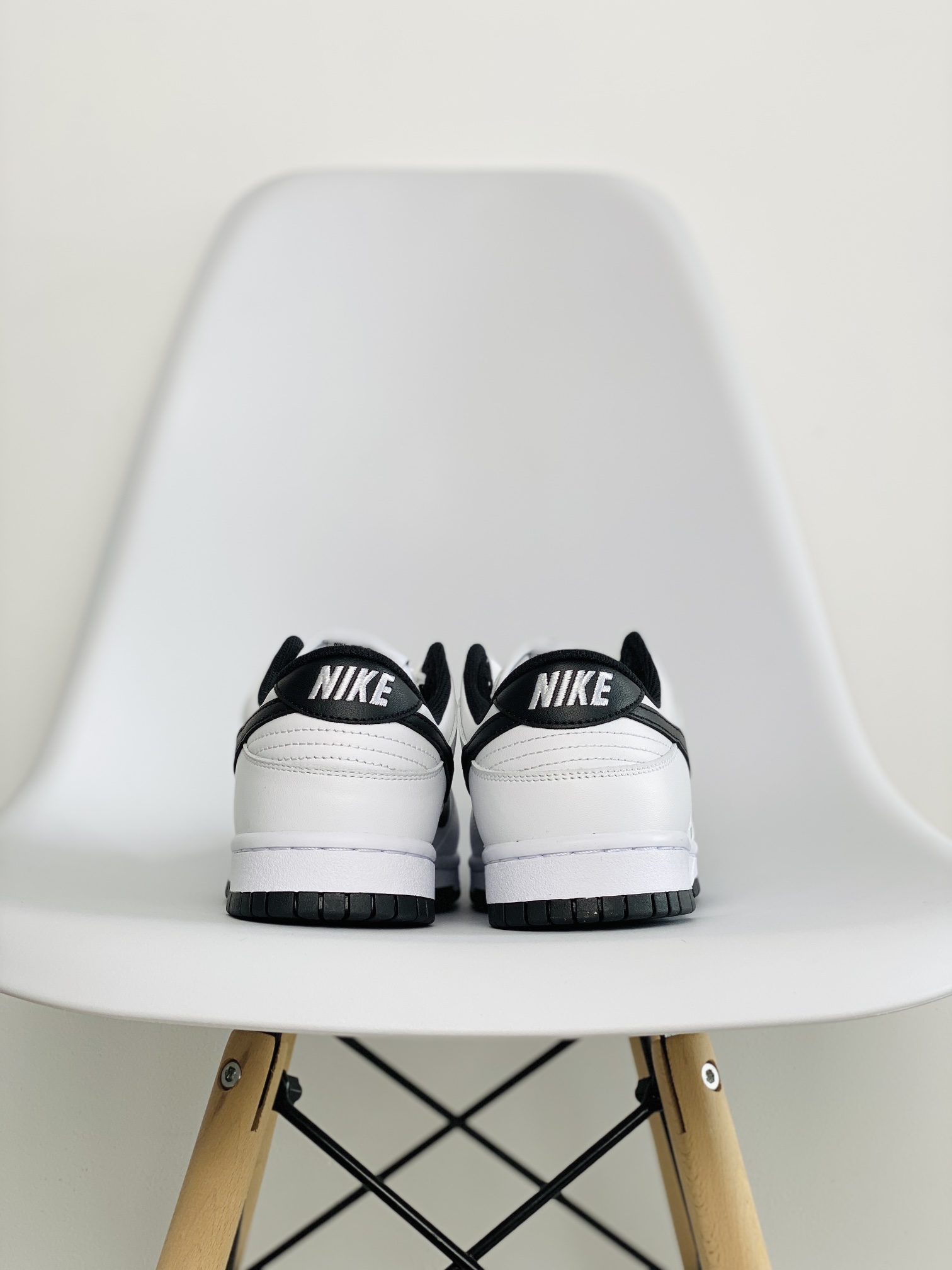 dunk Low Reverse Panda 白黑 反转熊猫 低筒 复古板鞋 休闲鞋 男鞋 女鞋  DD1503-113