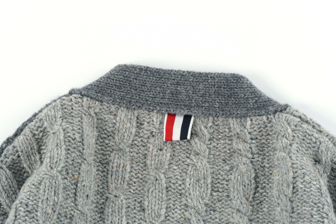 Thom Browne 拼色条纹单排扣羊毛衫 灰色 针织衫 开衫 毛衣 外套 长袖 男女同款 MKC357F-Y1502-982