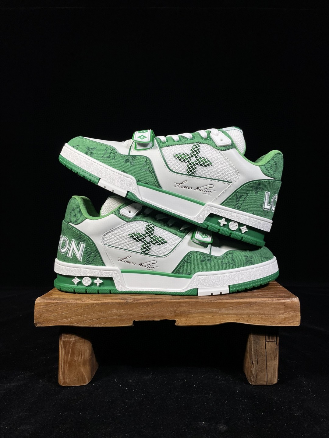Louis Vuitton 路易威登 Trainer 魔术贴 白绿 低筒 休闲鞋 板鞋 运动鞋 男鞋 女鞋 