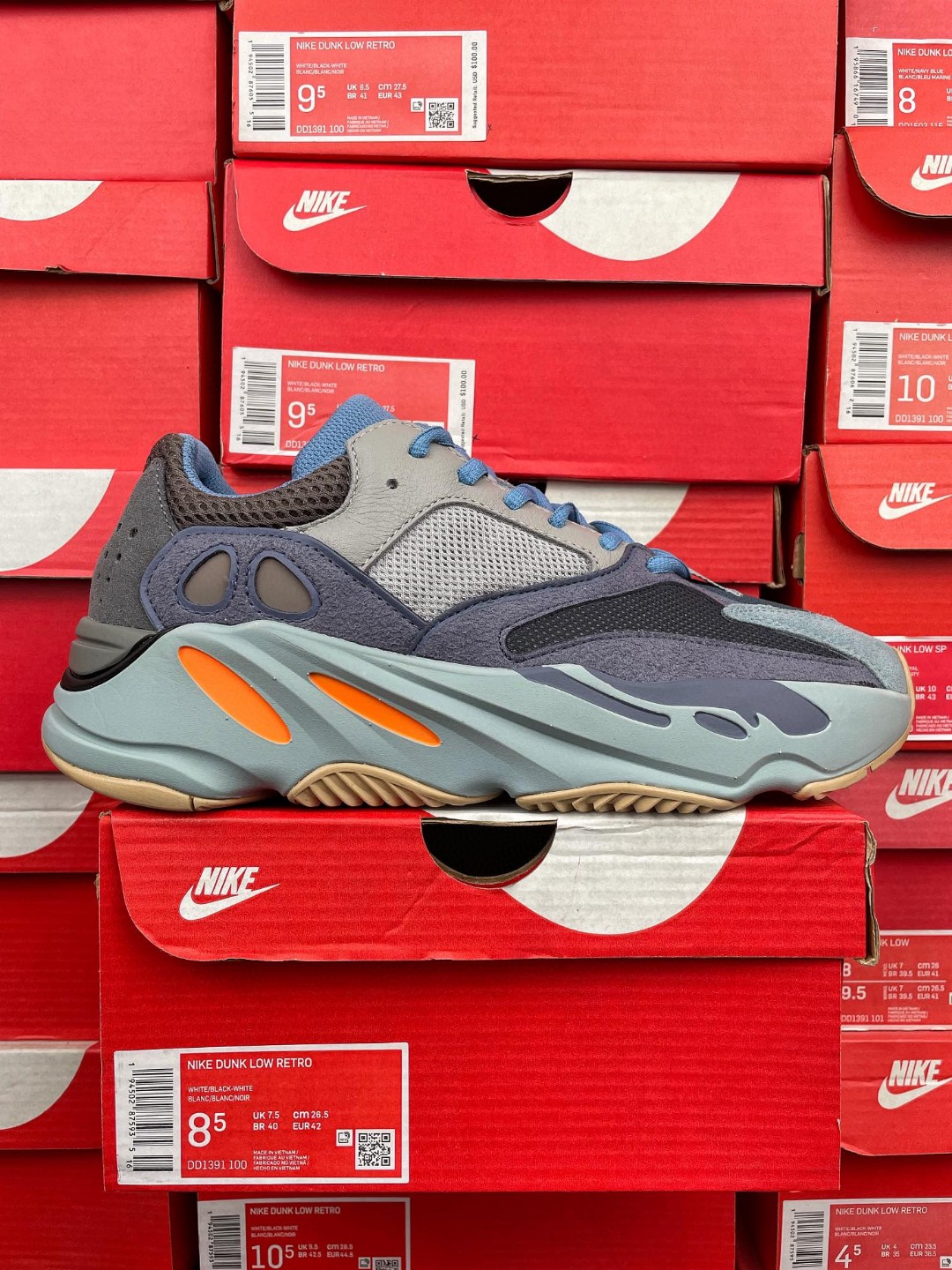 adidas originals Yeezy Boost 700 Carbon Blue 碳蓝 低筒 休闲鞋 运动鞋 老爹鞋 男鞋 女鞋 FW2498