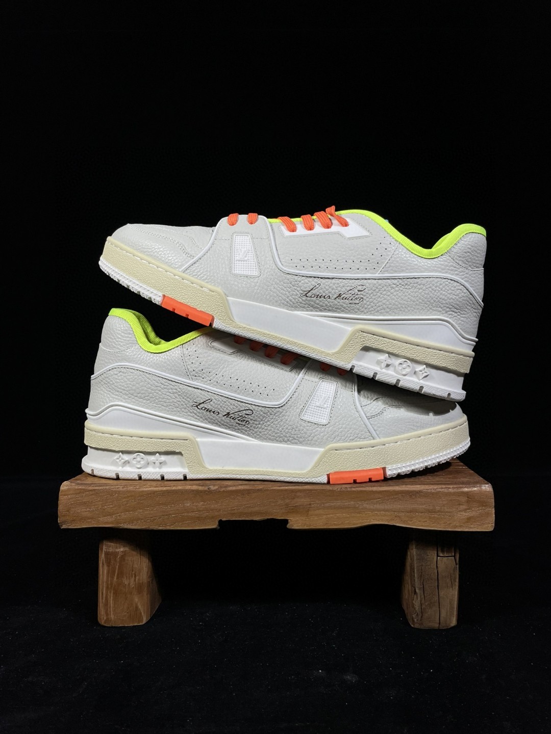 Louis Vuitton 路易威登 Trainer Upcycled 灰橙 巴黎限定 休闲鞋 板鞋 运动鞋 男鞋 女鞋 1A8W9W