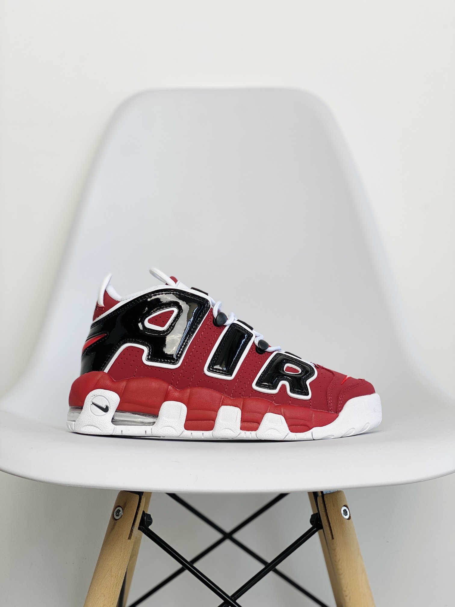 Air More Uptempo  黑紅  男鞋 女鞋 休闲鞋 板鞋 篮球鞋 921948-600
