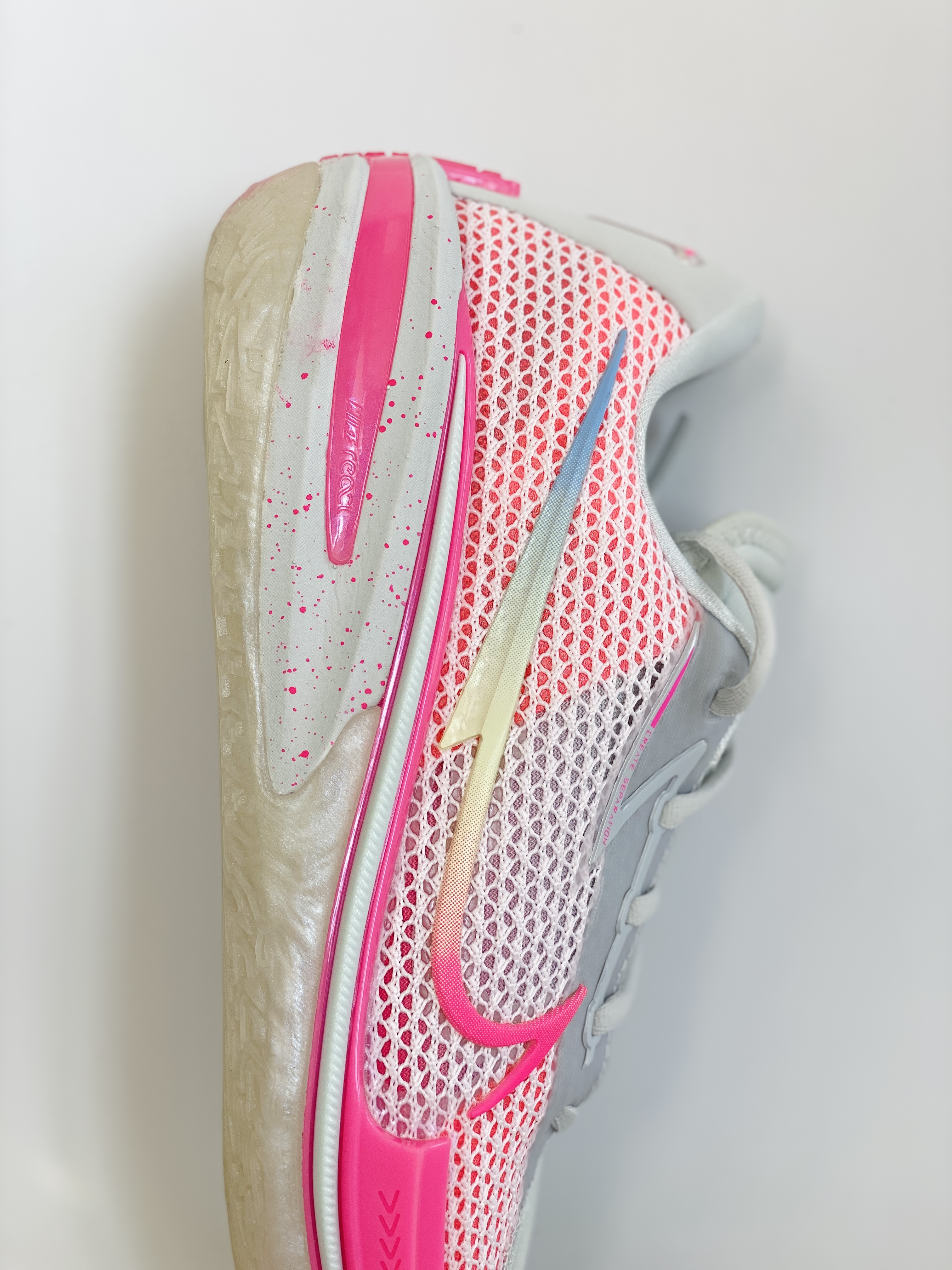 外贸 GT Cut 白粉 乳腺癌 低筒 篮球鞋 球鞋 实战鞋 全掌气垫 TPU抗扭 男鞋  CZ0175-008