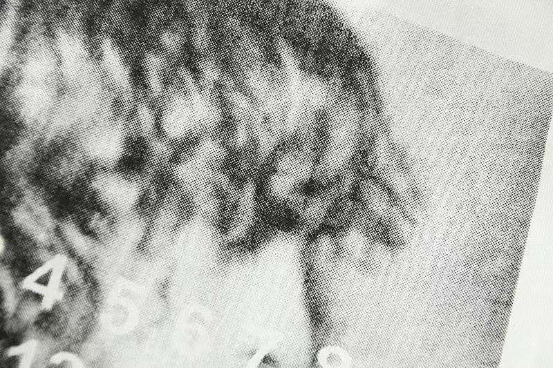 Maison Margiela 马吉拉 人像印花 短袖 黑色 白色 T 恤 圆领 套头 夏季 男女同款 