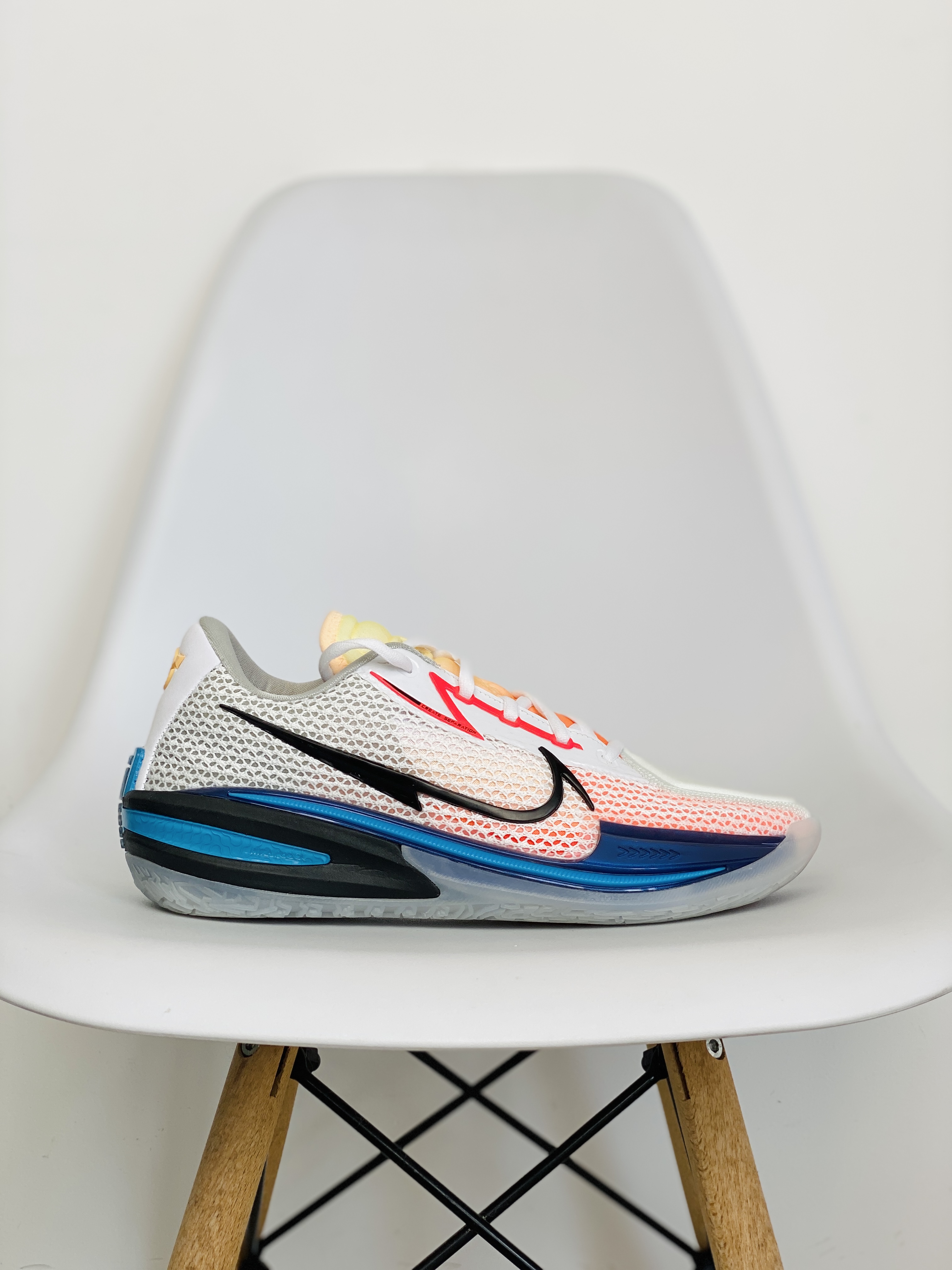 外贸 GT Cut 五彩 低筒 篮球鞋 球鞋 实战鞋 全掌气垫 TPU抗扭 男鞋 CZ0176-101