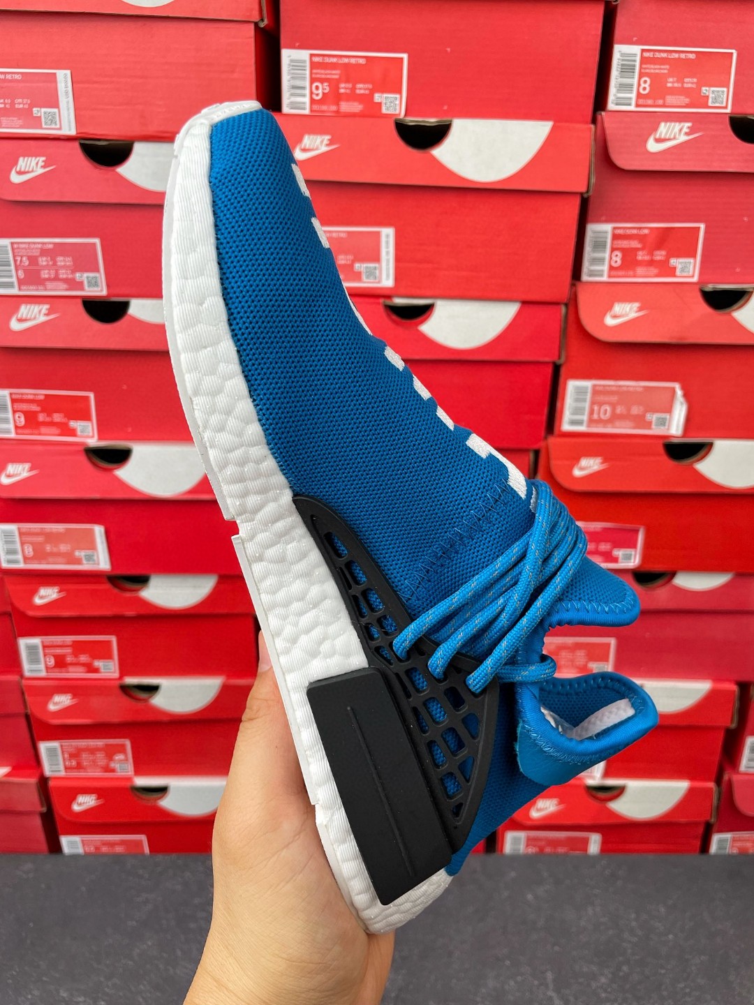 Pharrell Williams x adidas originals NMD HU Human Being Sharp Blue 菲董联名 蓝白色 低筒 运动鞋 休闲鞋 男鞋 BB0618