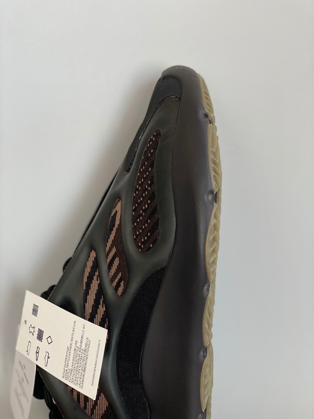 adidas Yeezy 700V3 Clay Brown 黑铜 低筒 休闲鞋 运动鞋 老爹鞋 男鞋 女鞋 GY0189