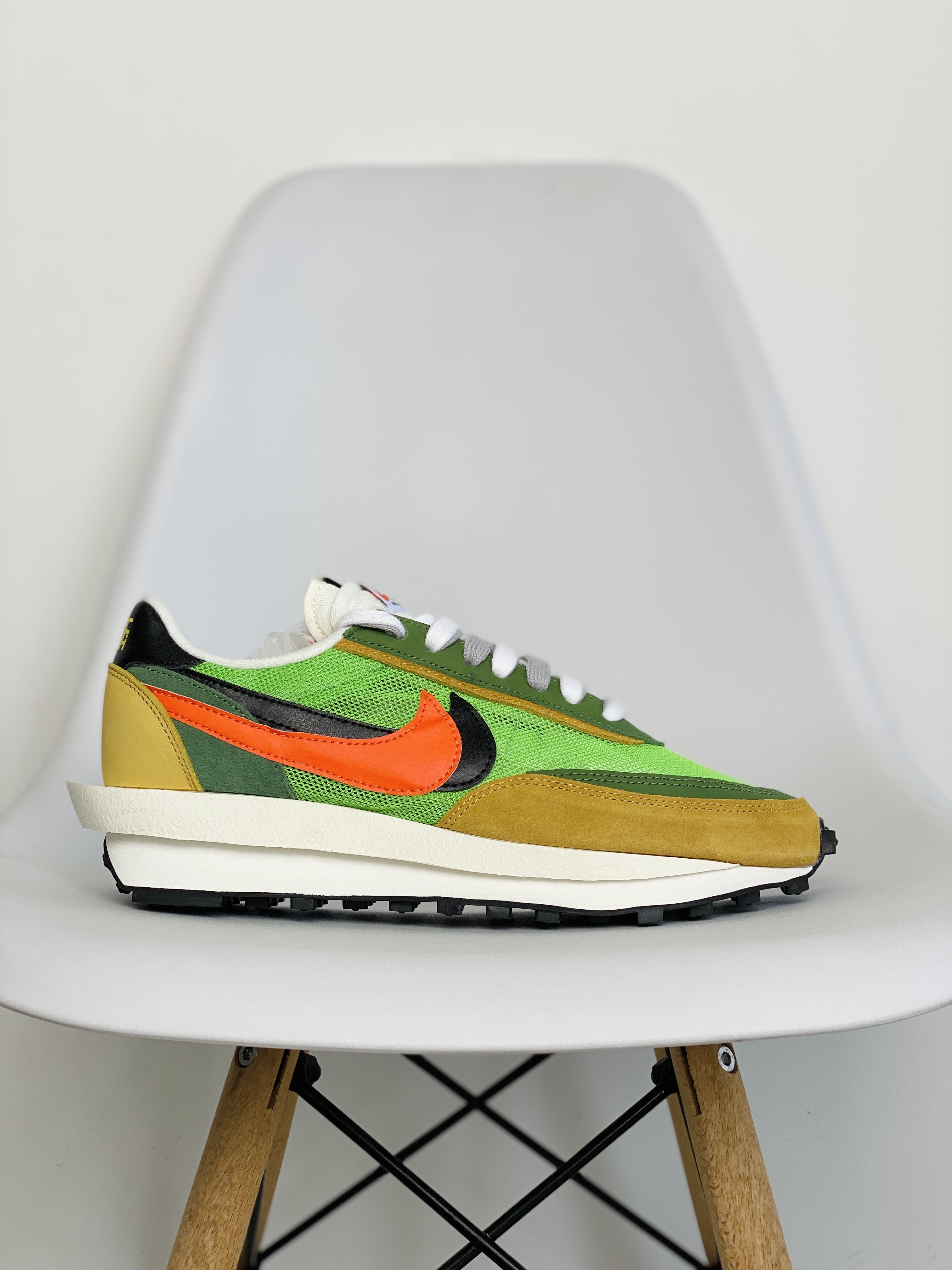 Sacai  LVD Waffle 黃綠 低筒 双勾 华夫 复古时鞋 休闲鞋 透气网面 运动鞋 男鞋厚底 女鞋增高BV0073-300