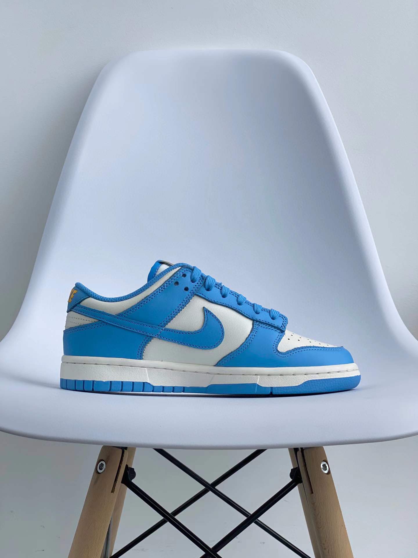 dunk Low Coast 北卡蓝 黄色刺绣 低筒 复古板鞋 休闲鞋 男鞋 女鞋 DD1503-100