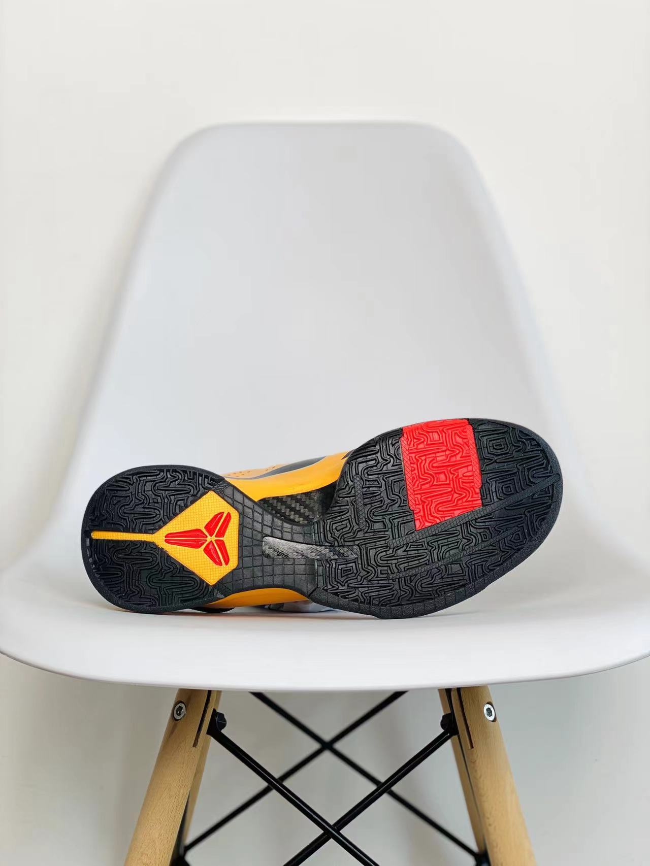 滅世純原 Kobe5 Protro Bruce Lee 科比 5 黃色李小龍  籃球鞋 球鞋 實戰鞋 前後氣墊 真碳板 訂製