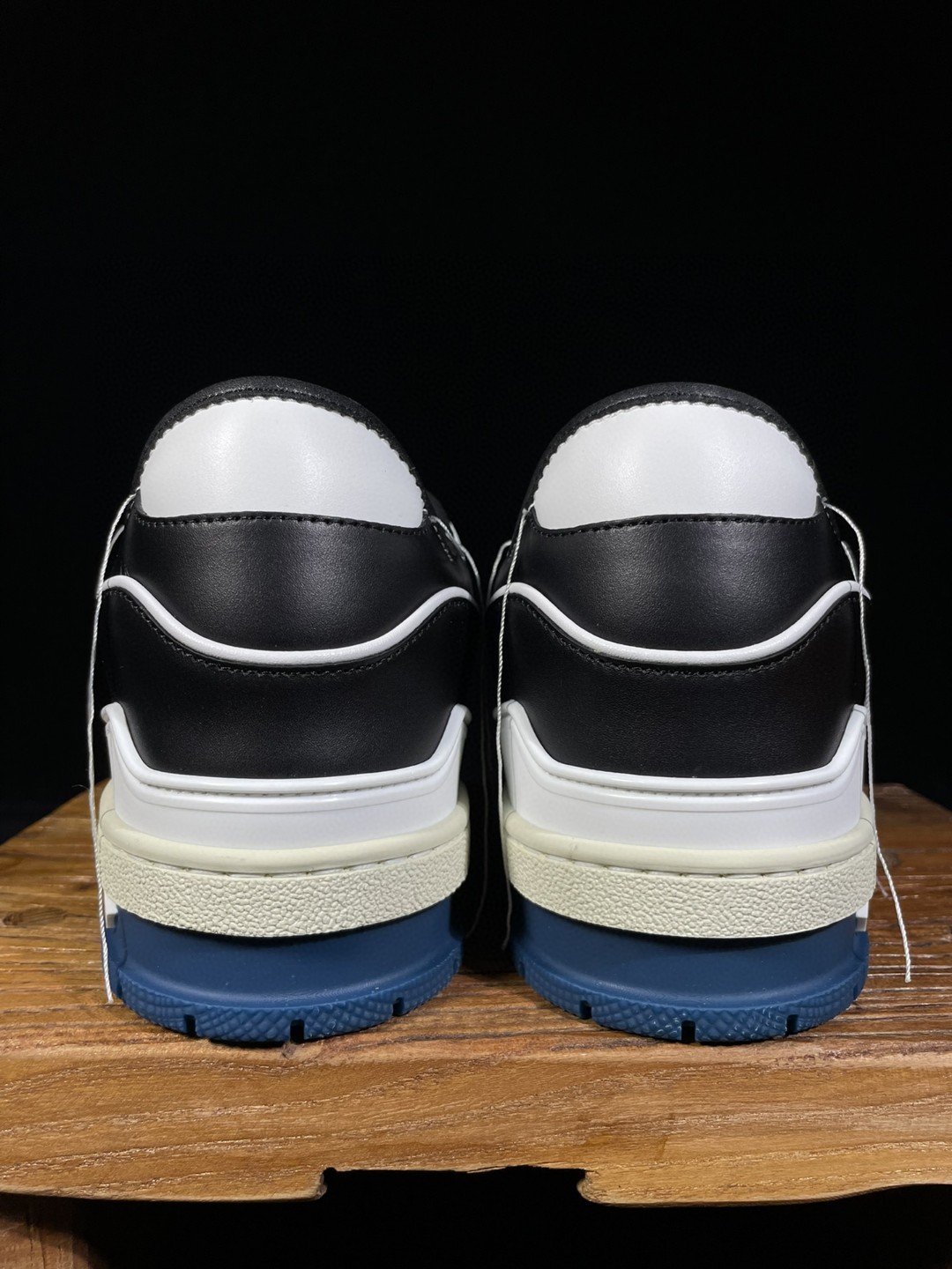 Louis Vuitton 路易威登 Trainer 蓝黑 低筒 休闲鞋 板鞋 运动鞋 男鞋 女鞋 1A8Q7L