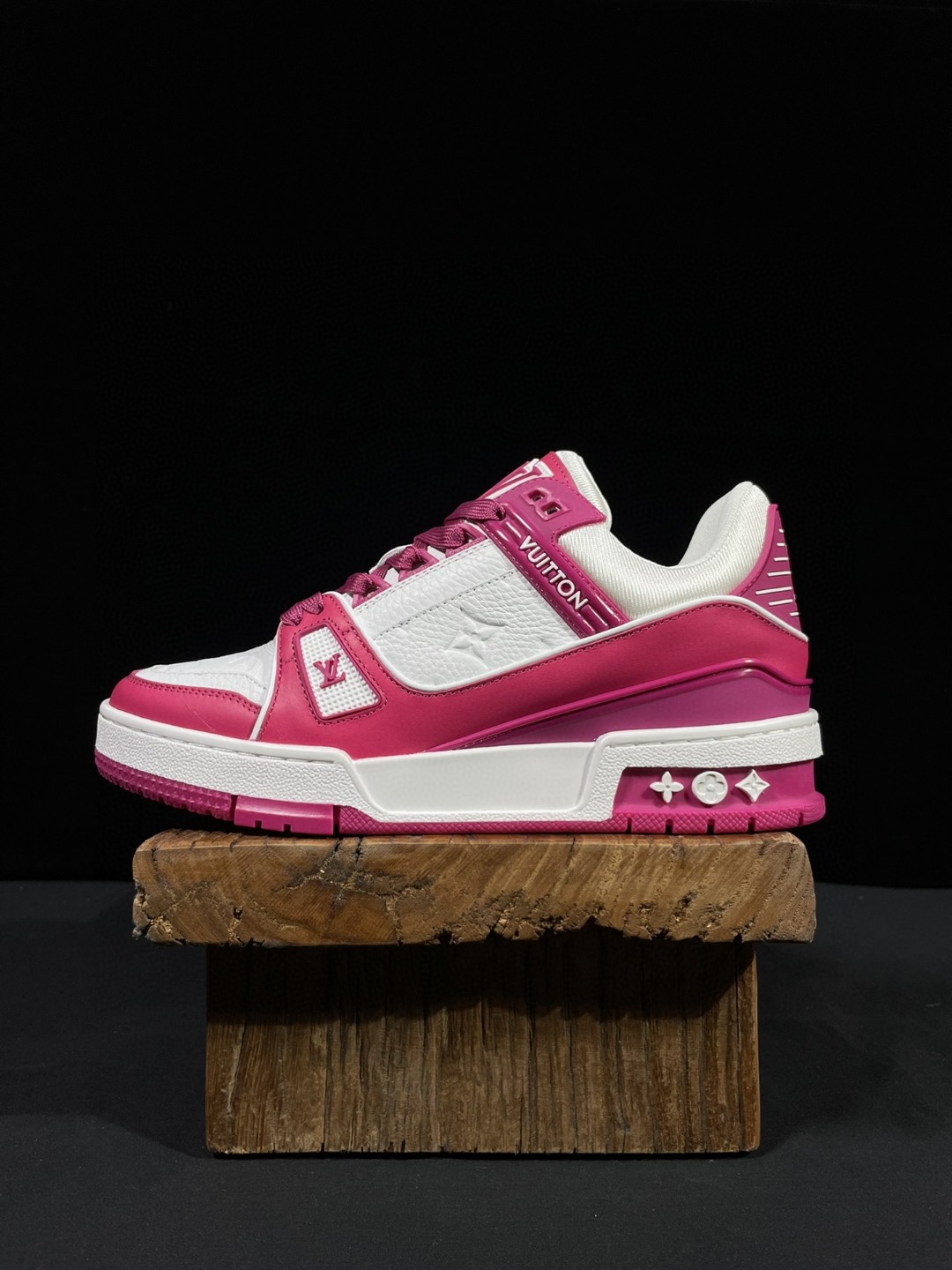 Louis Vuitton 路易威登 Trainer 玫红 低筒 休闲鞋 板鞋 运动鞋 男鞋 女鞋 