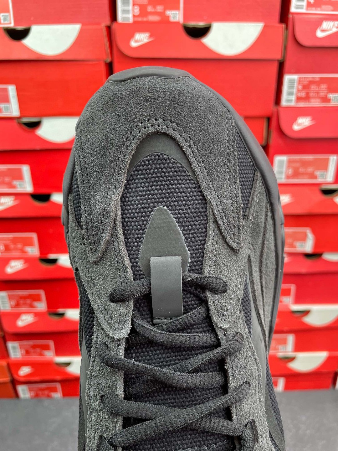 adidas originals Yeezy Boost 700V2 Vanta 黑色 黑魂 低筒 休闲鞋 运动鞋 老爹鞋 男鞋 女鞋 FU6684