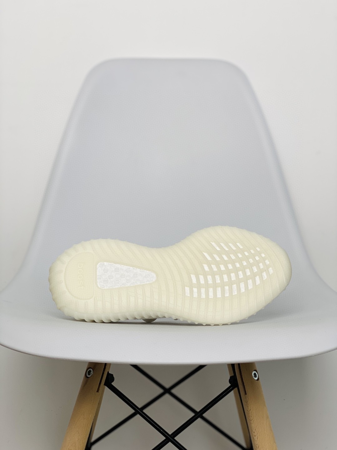 adidas originals Yeezy Boost 350 V2 Bone 白色 白冰淇淋 2.0 低筒 休闲鞋 运动鞋 男鞋 女鞋 HQ6316