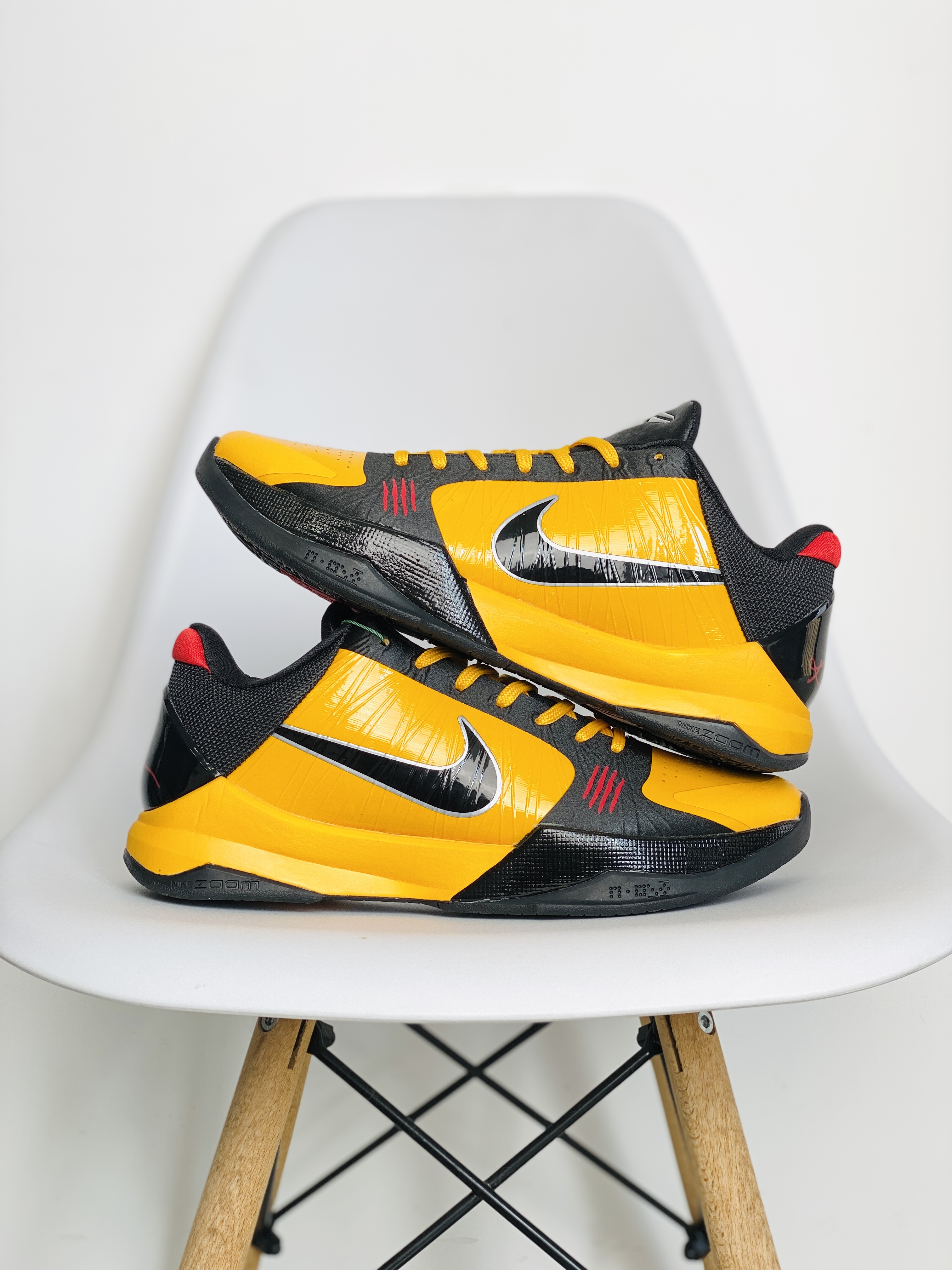 S2外貿 KOBE5 Bruce Lee 黑黃 李小龙  低筒 前掌气垫 球鞋 籃球鞋 實戰鞋  真碳板 男鞋 CD4991-700