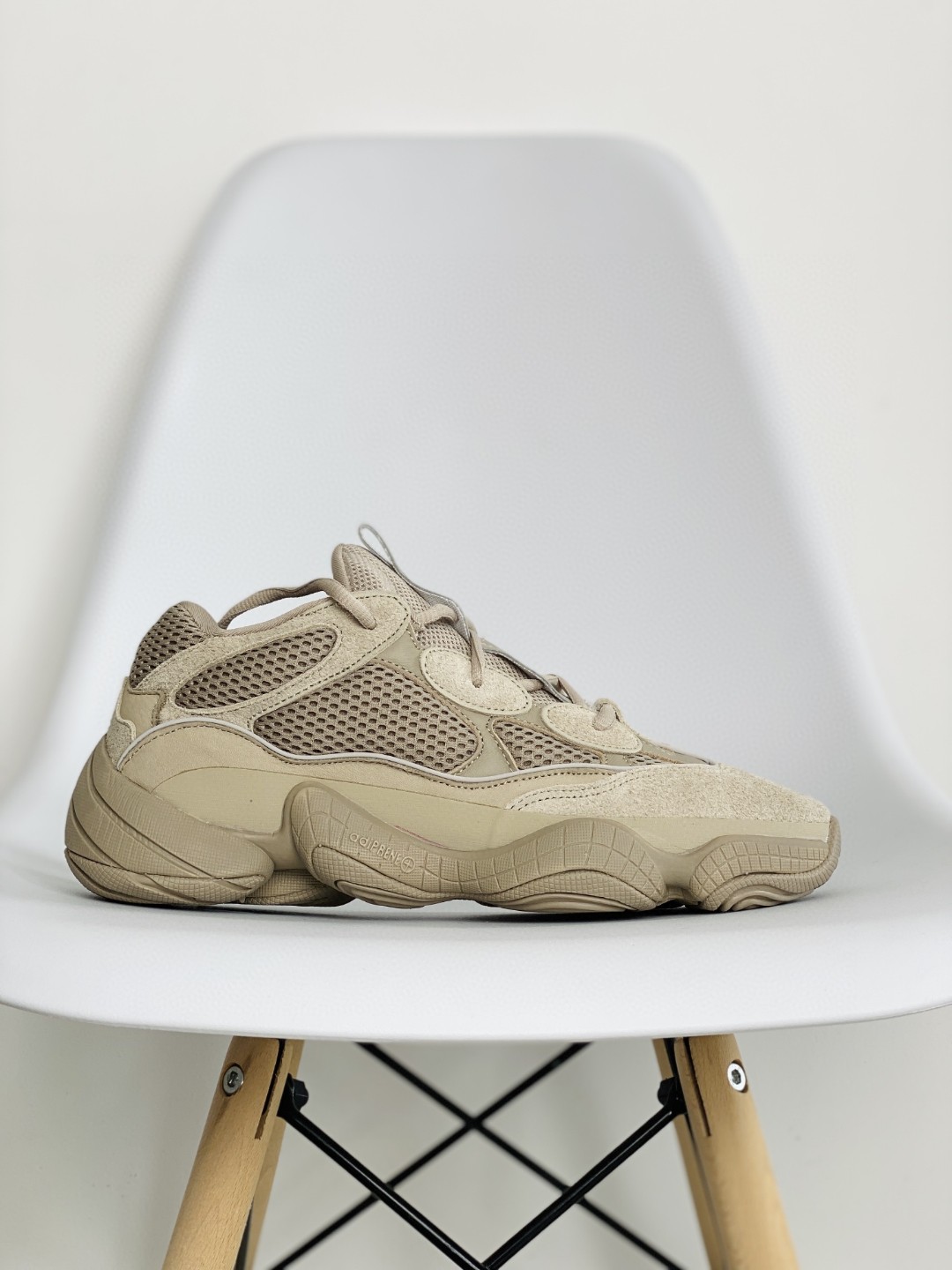adidas originals Yeezy 500 Taupe Light 褐色 低筒 休闲鞋 运动鞋 老爹鞋 男鞋 女鞋 GX3605