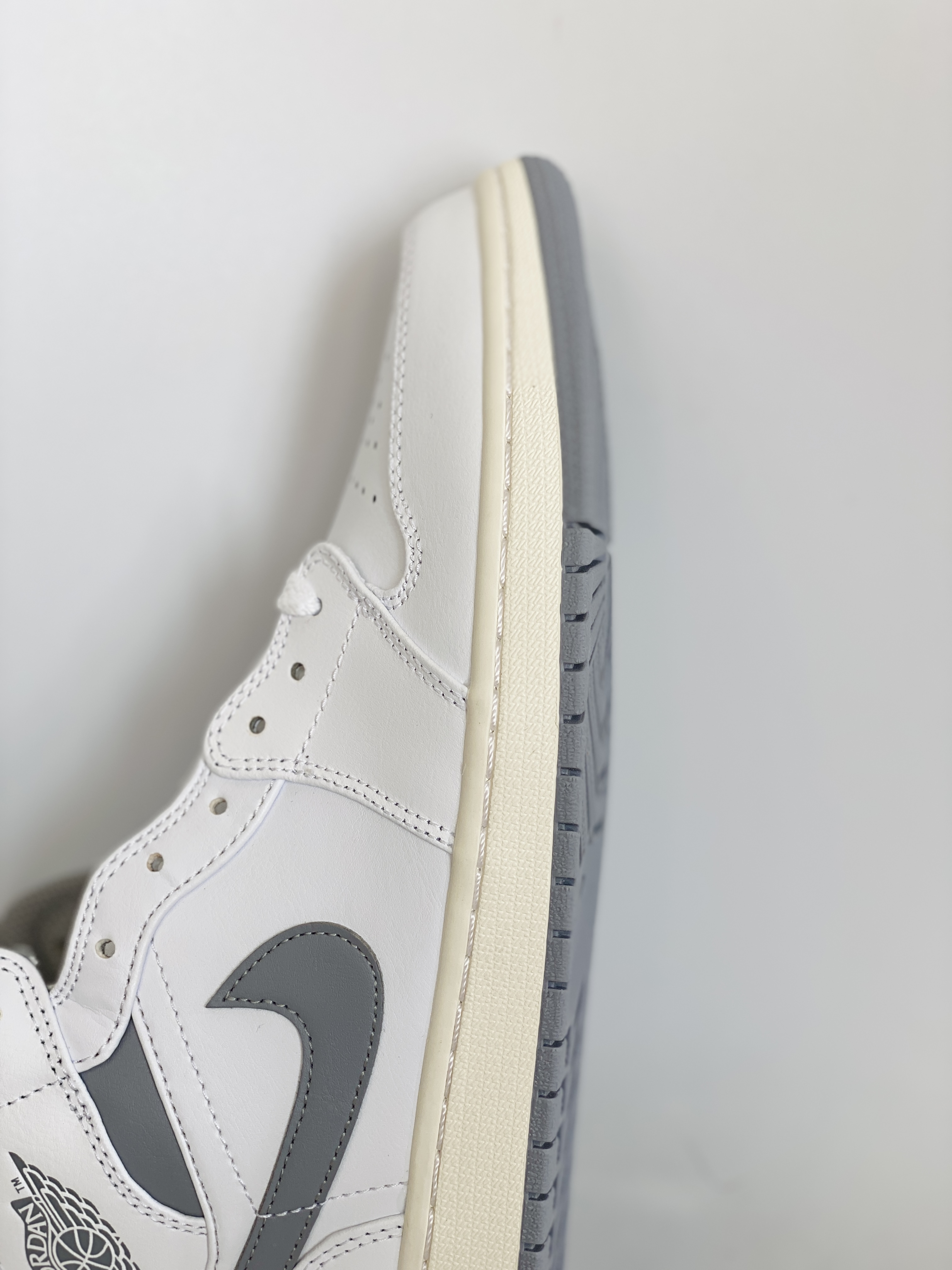 Air Jordan 1 Mid AJ1 Vintage Grey 白灰 篮球鞋 运动鞋 休闲鞋 男鞋 554724-135