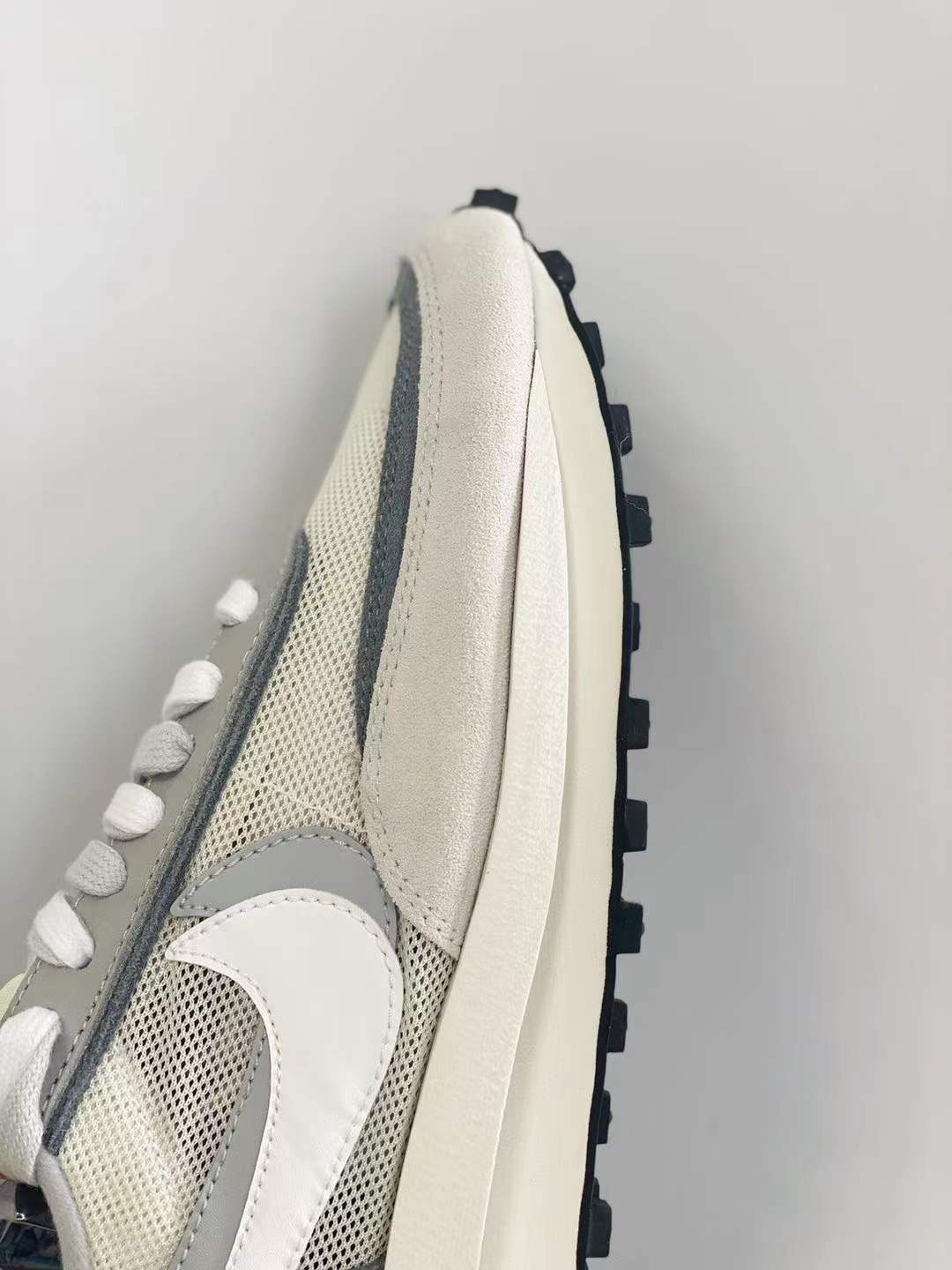 sacai  LVD 灰色低筒 双勾 华夫 复古时鞋 休闲鞋 透气网面 运动鞋 男鞋厚底 女鞋增高BV0093-100