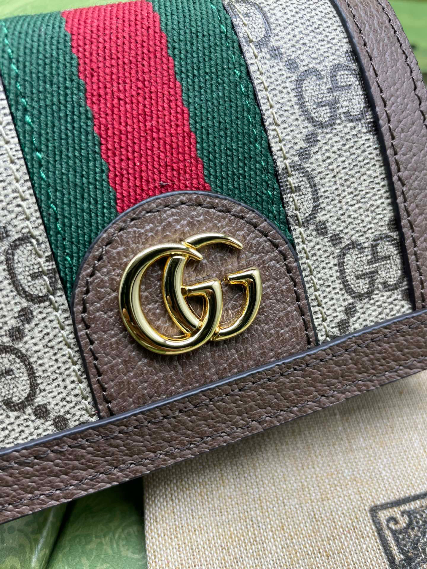  GUCCI 古驰 Ophidia  双G  春季老花 条纹 卡包 名片夹 女款  乌木色 棕色 523155-FAA7K-9793