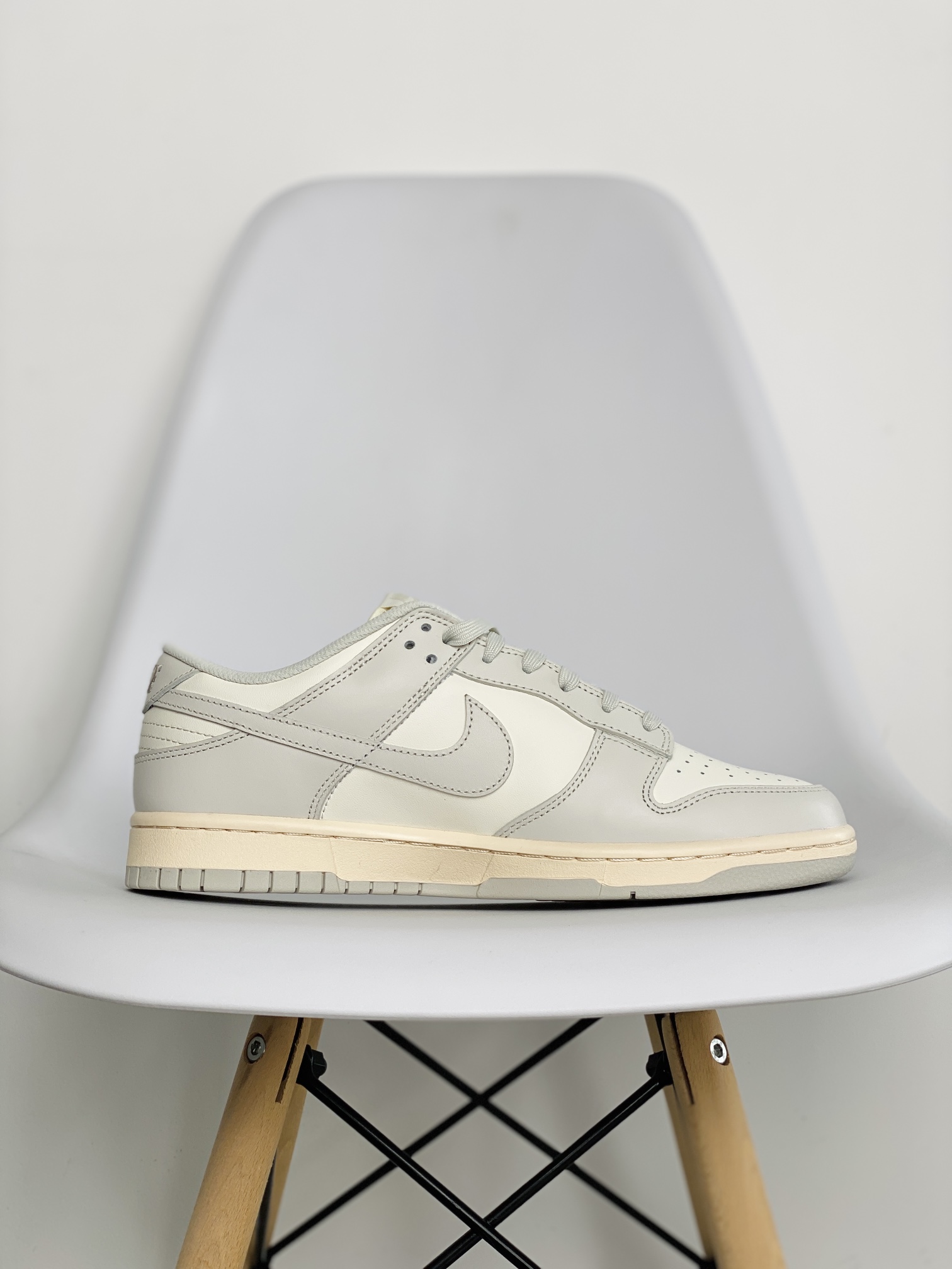 dunk Low Light Bone 骨白 低筒 复古板鞋 休闲鞋 男鞋 女鞋  DD1503-107