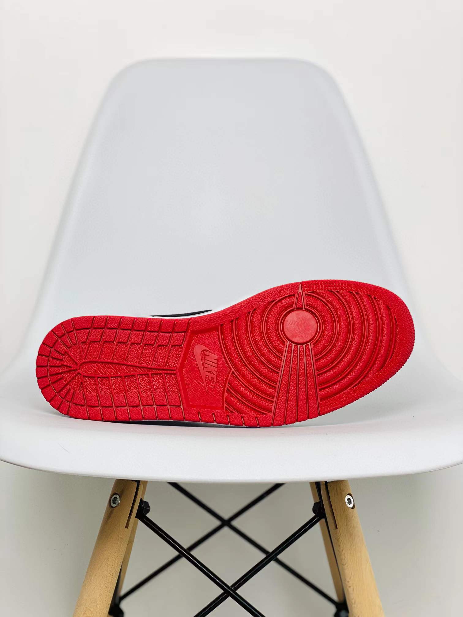 Air Jordan 1 AJ1 Retro Patent Bred 漆皮 禁穿 篮球鞋 高筒 休闲鞋 男鞋 板鞋  555088-063