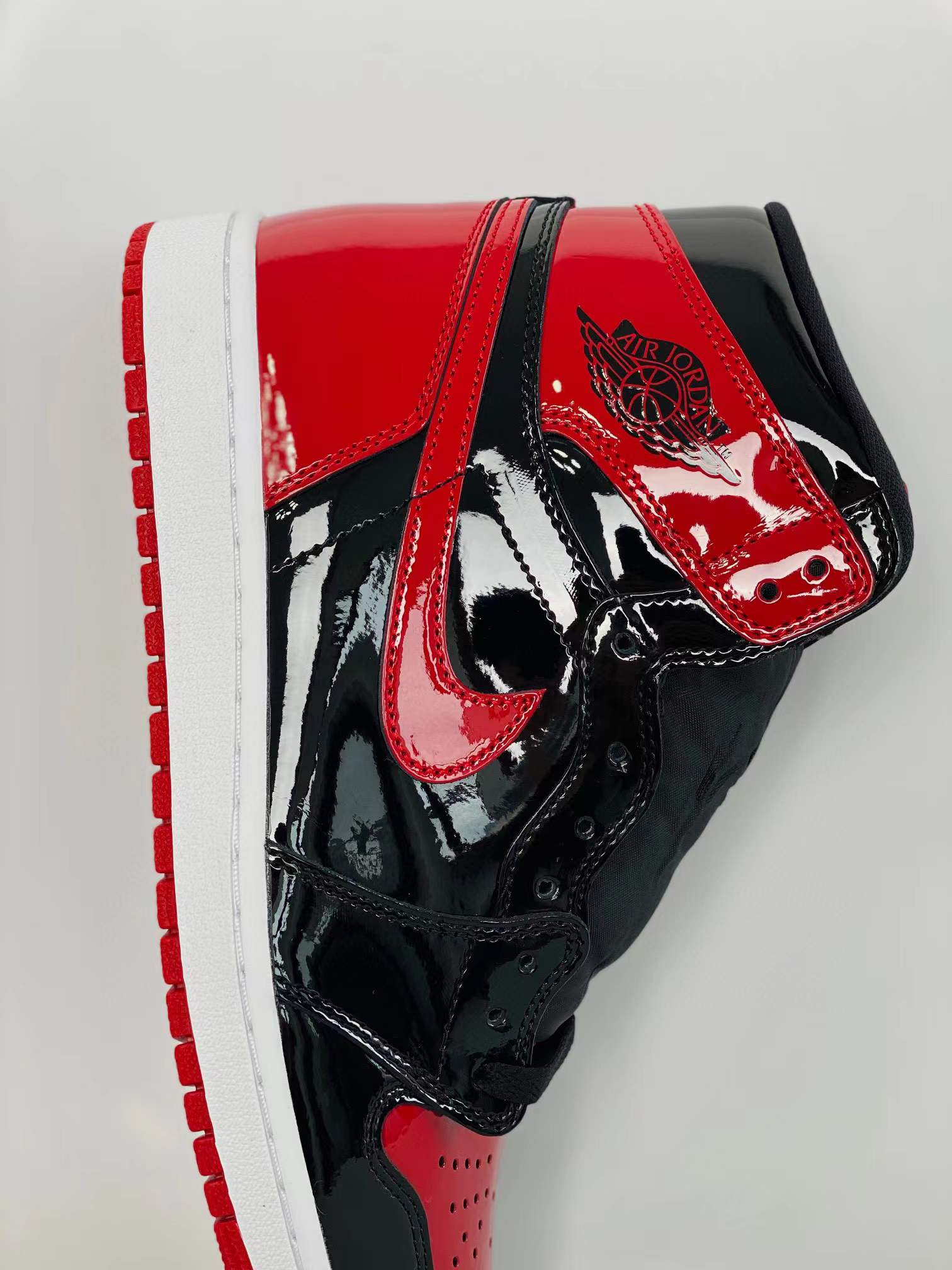 Air Jordan 1 AJ1 Retro Patent Bred 漆皮 禁穿 篮球鞋 高筒 休闲鞋 男鞋 板鞋  555088-063