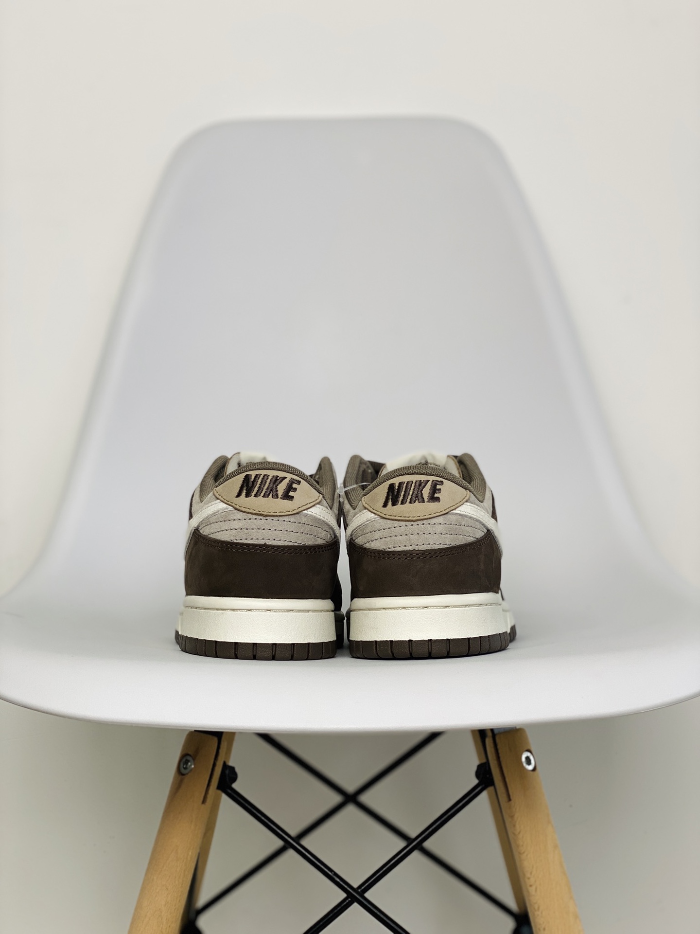 Otomo Katsuhiro Dunk Low "Steamboy OST" 大友克洋 灰棕摩卡 低筒 复古板鞋 休闲鞋 男鞋 女鞋  LF0039-001