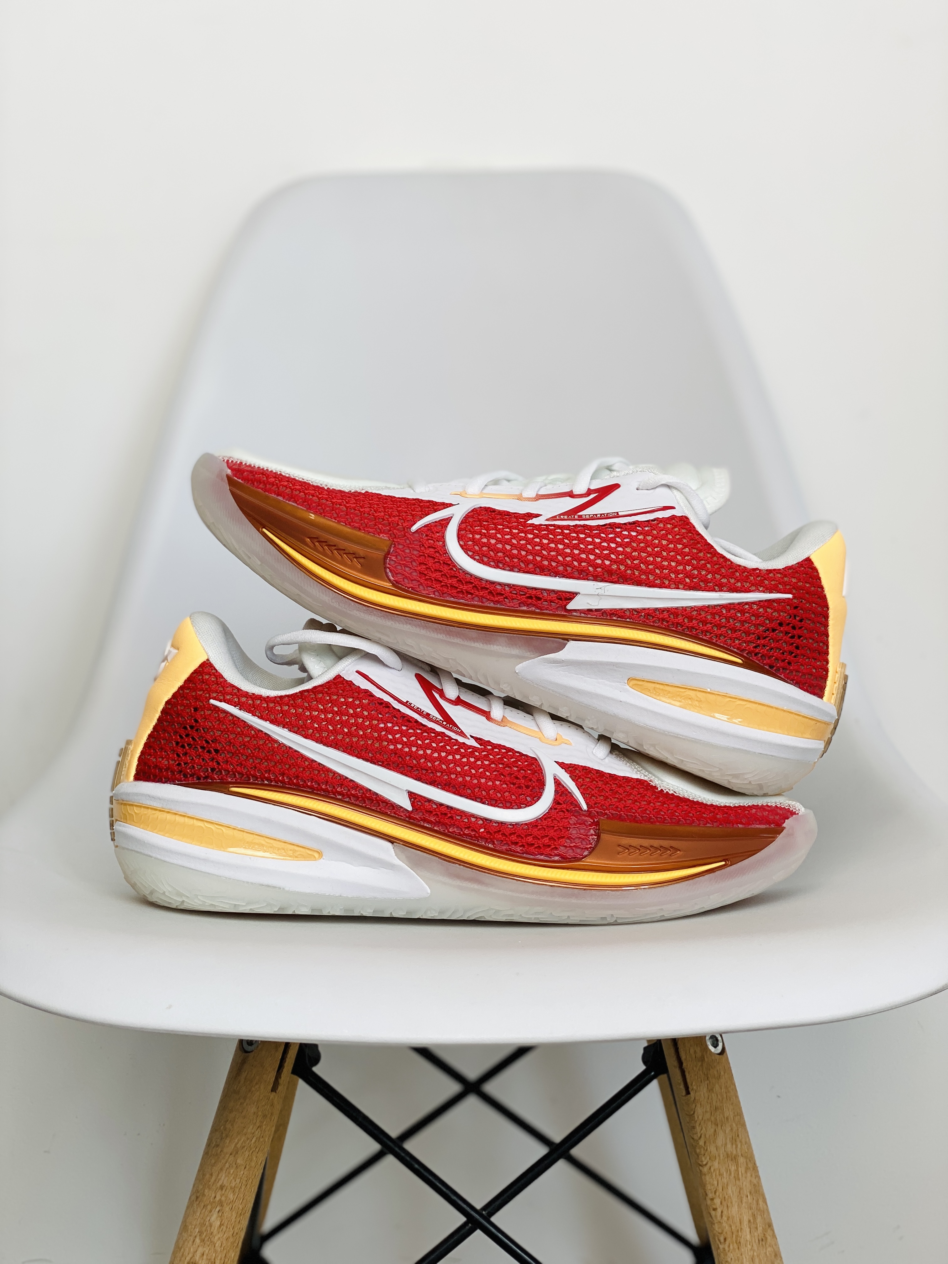 外贸 GT Cut 白红 低筒 篮球鞋 球鞋 实战鞋 全掌气垫 TPU抗扭 男鞋 CZ0176-100